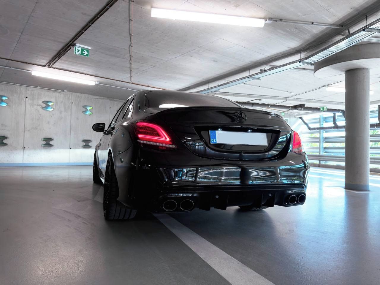 Mercedes-Benz Třídy C, C43 AMG PE, 360 Cam, Pano, V6 - fotka 3