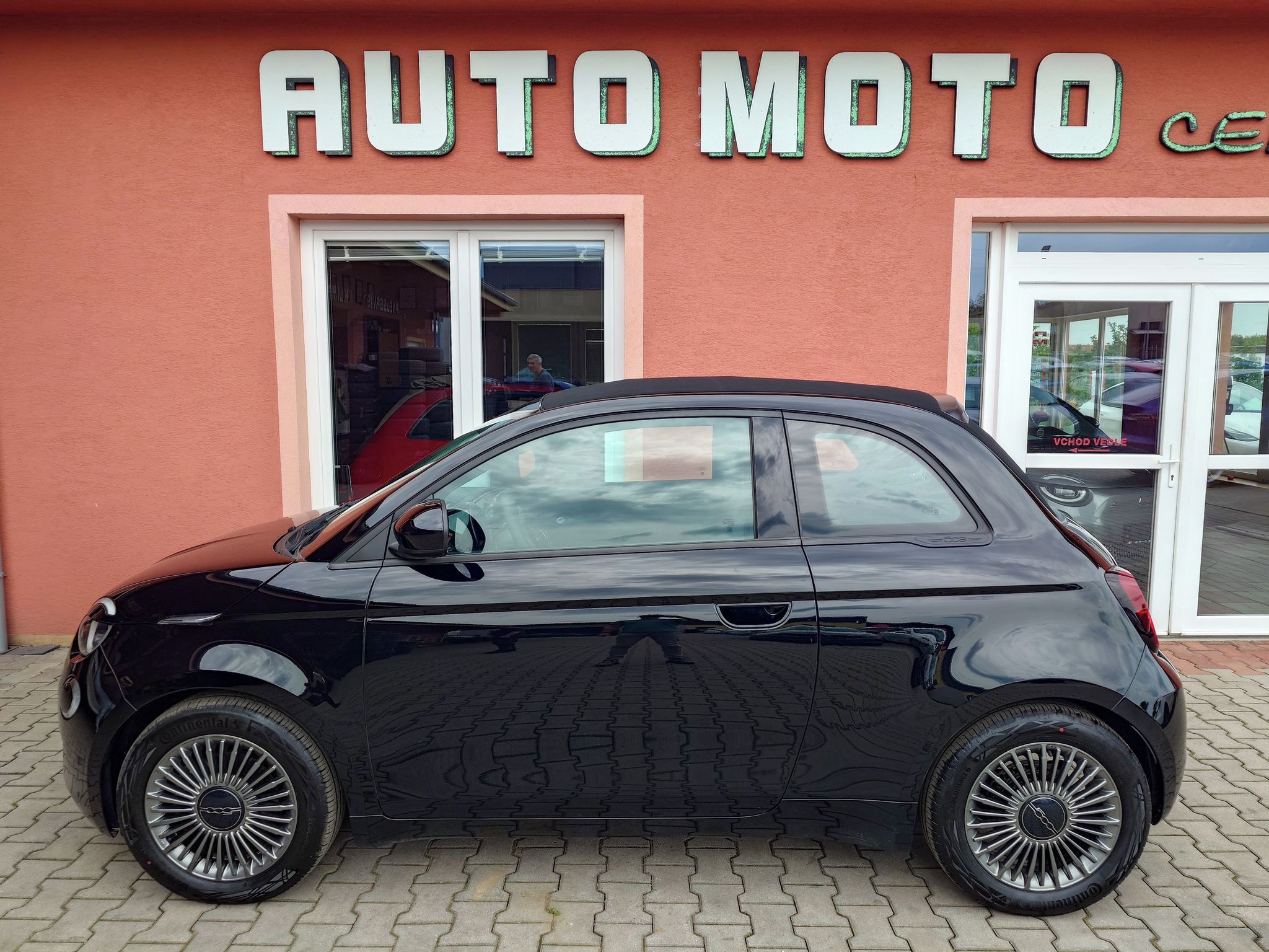 Fiat 500E, Fiat 500E C - fotka 5