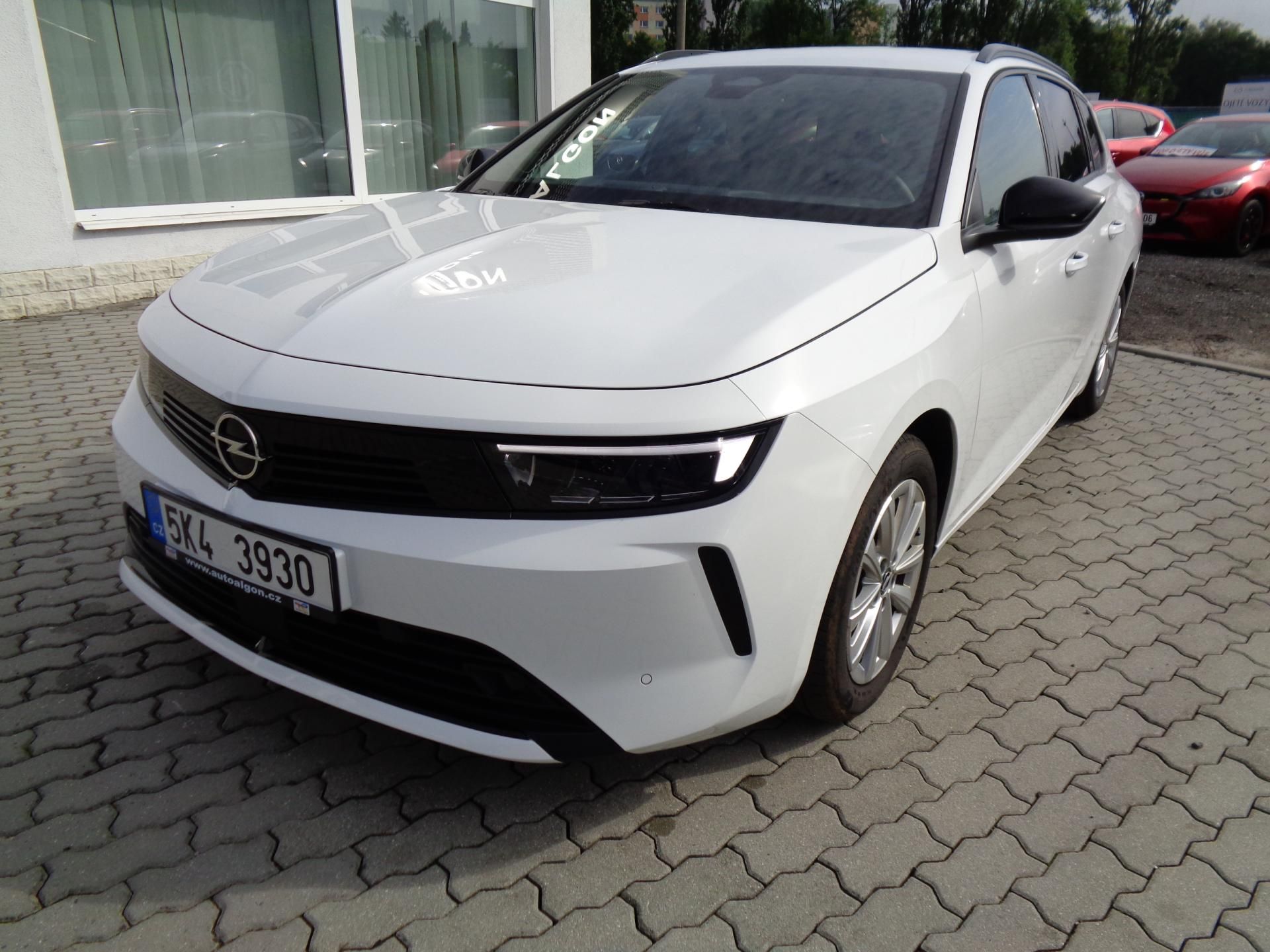 Opel Astra, 1,2T SportsTourer,sada Komfort - fotka 2