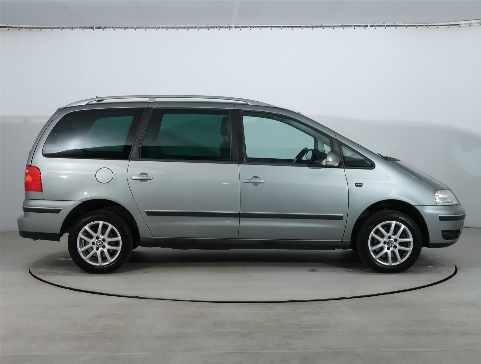 Volkswagen Sharan, 2.8 V6 24V, 4X4, 7 míst - fotka 6