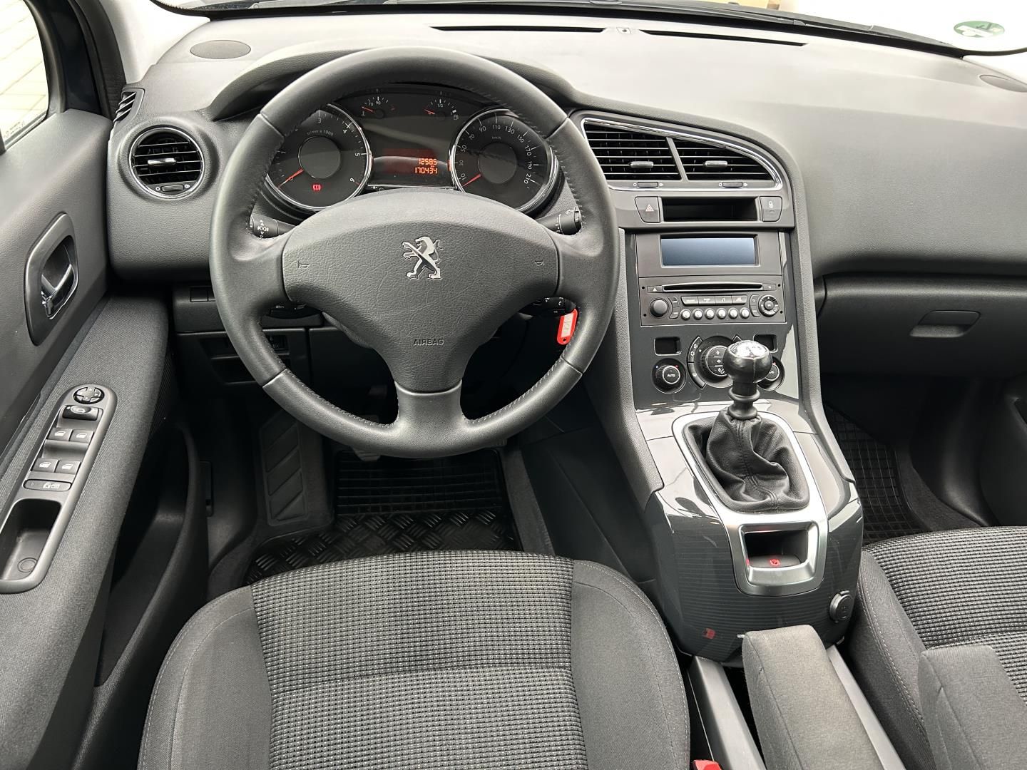 Peugeot 5008, 1.6HDI 84kW Allure - fotka 5
