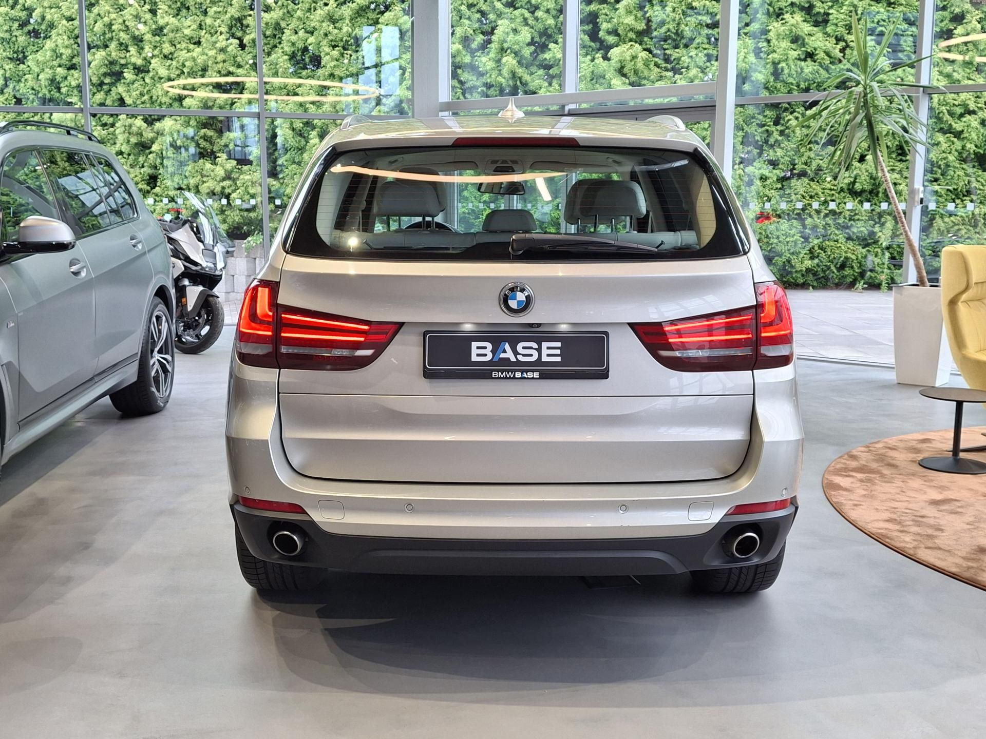 BMW X5, xDrive30d - fotka 5