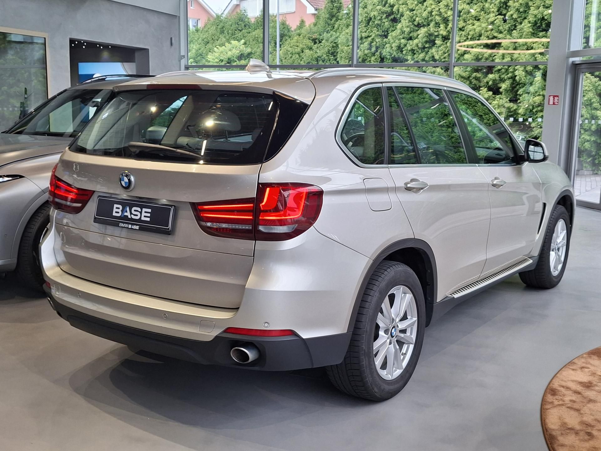 BMW X5, xDrive30d - fotka 6