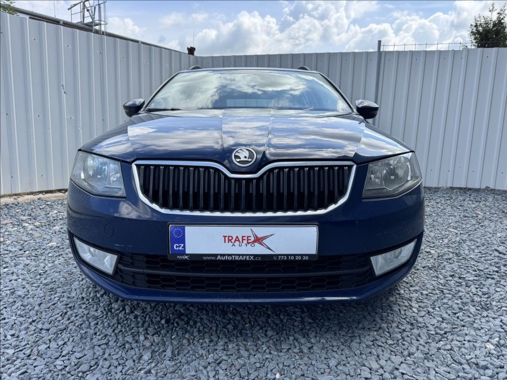 Škoda Octavia, 1,6 TDI 77kW původ ČR - fotka 2