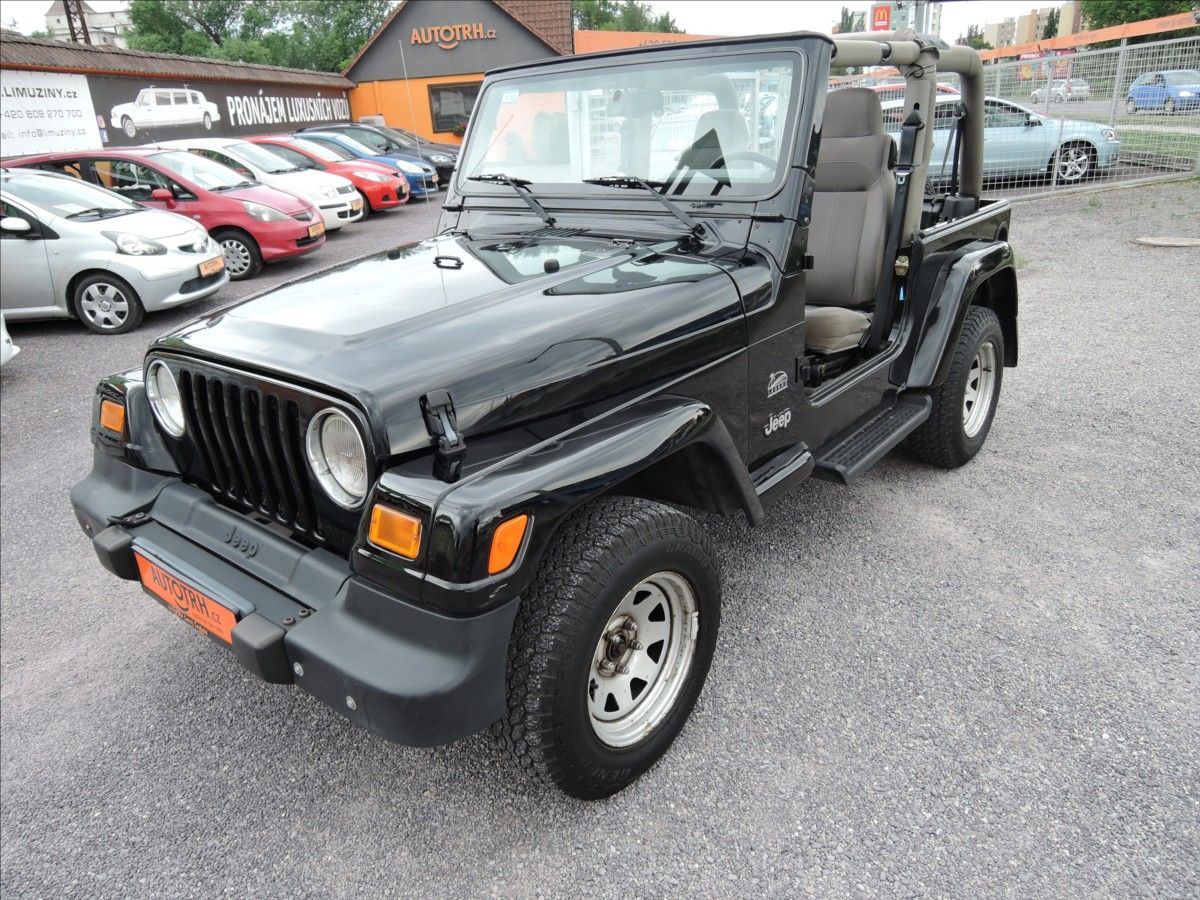 Jeep Wrangler, 4,0 i 4x4 Sahara Klima Webasto - fotka 3