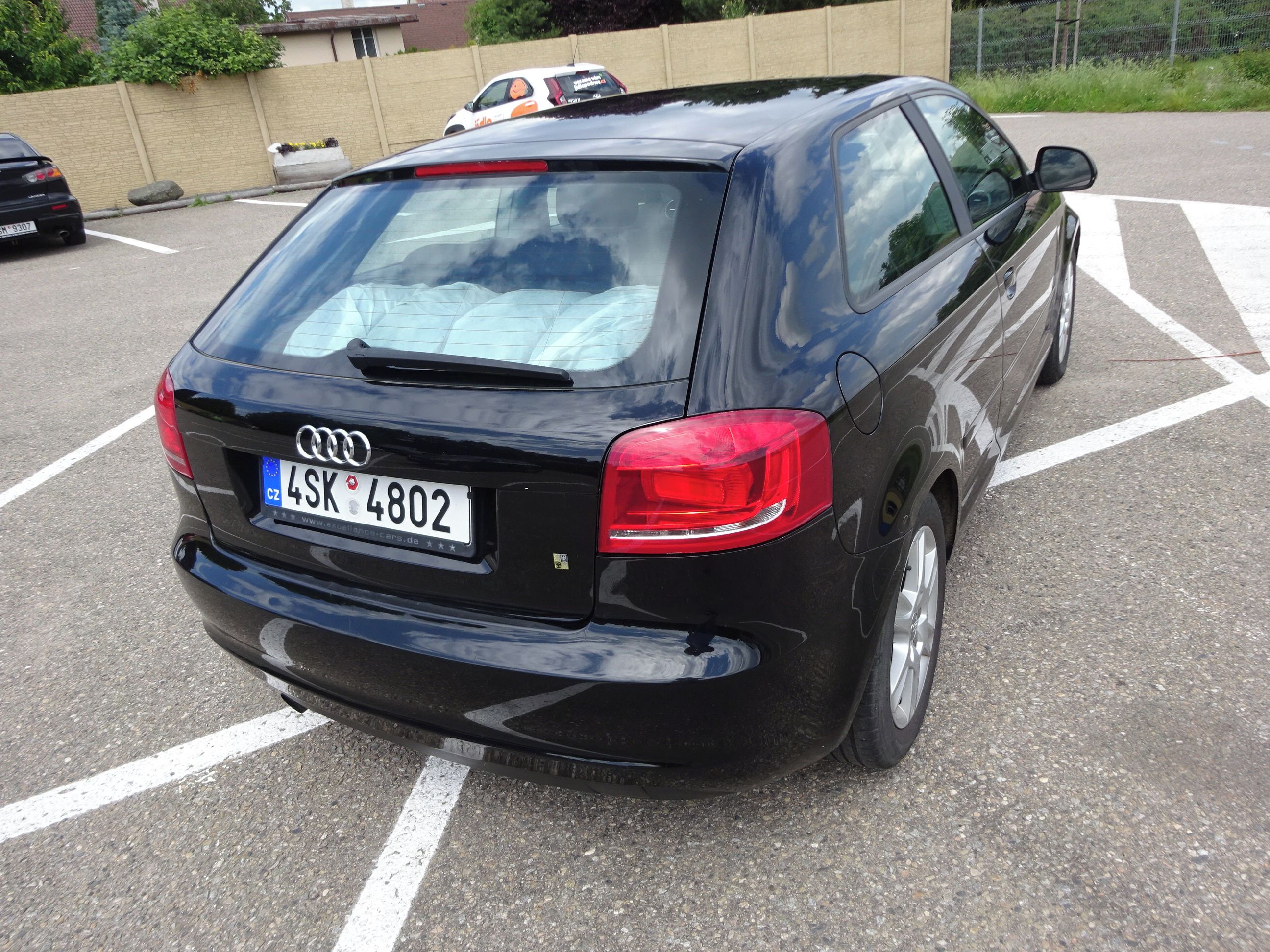 Audi A3, 1.6i (75 kw) KLIMA - fotka 4