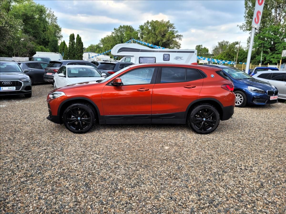 BMW X2, 18i sdrive,led,navi,kůže, - fotka 3