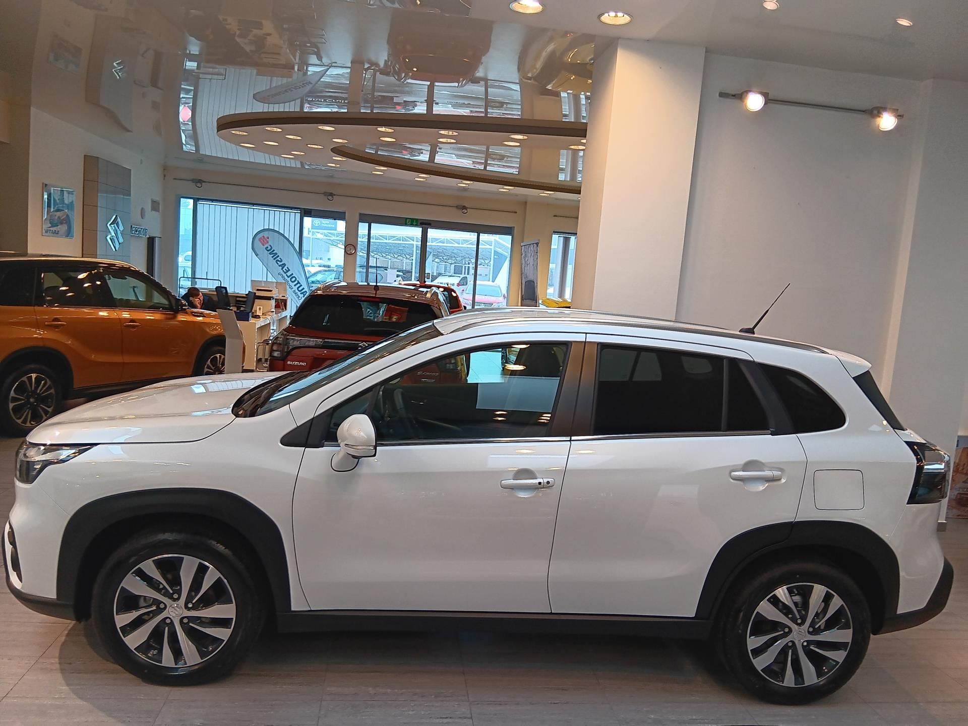 Suzuki S-Cross, ELEGANCE 1,4 HYBRID M/T 4x4 MY - fotka 3