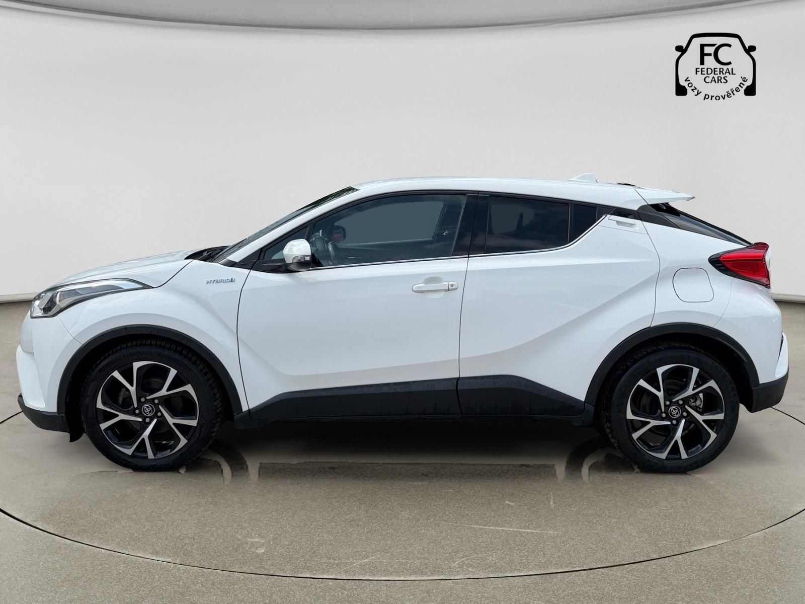 Toyota C-HR, 1.8 Hybrid 90kW E-CVT Dynamic - fotka 2