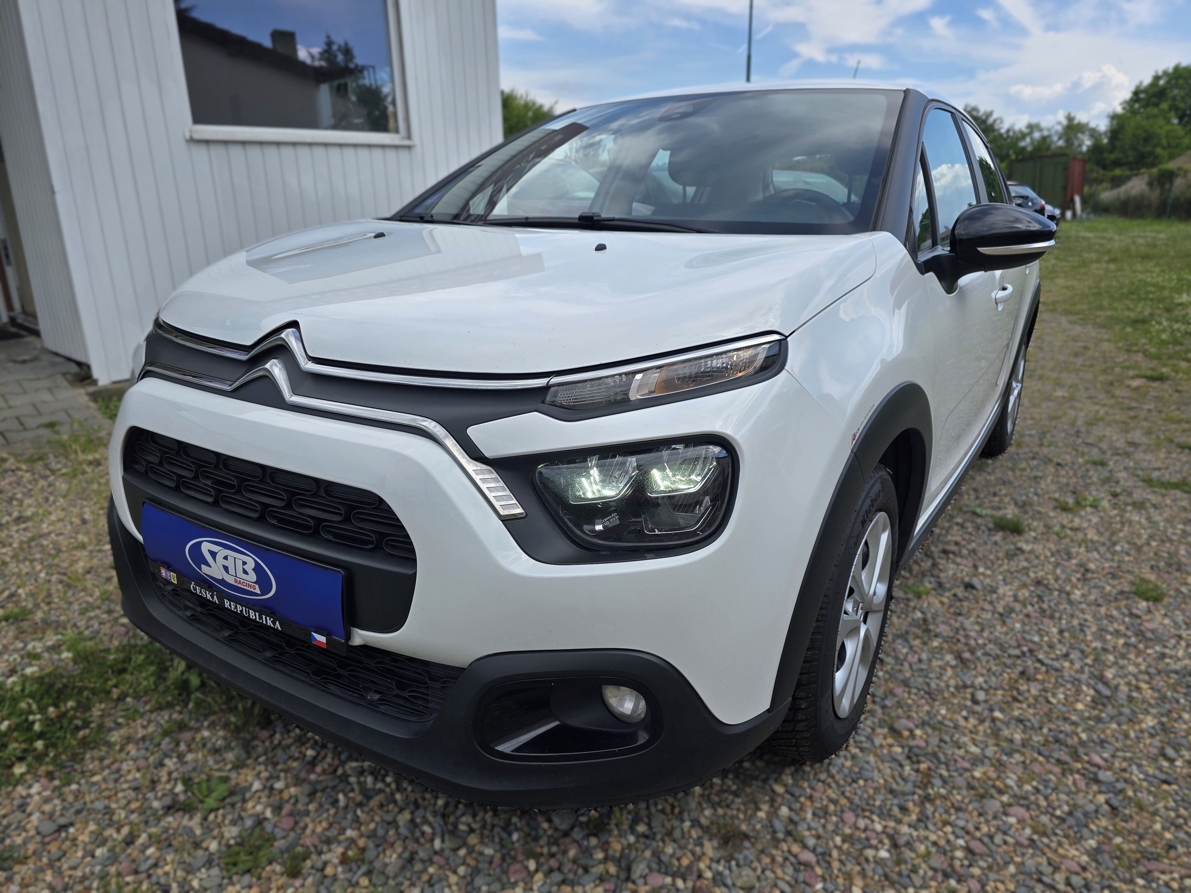 Citroën C3, 1,2i  61kW - fotka 3