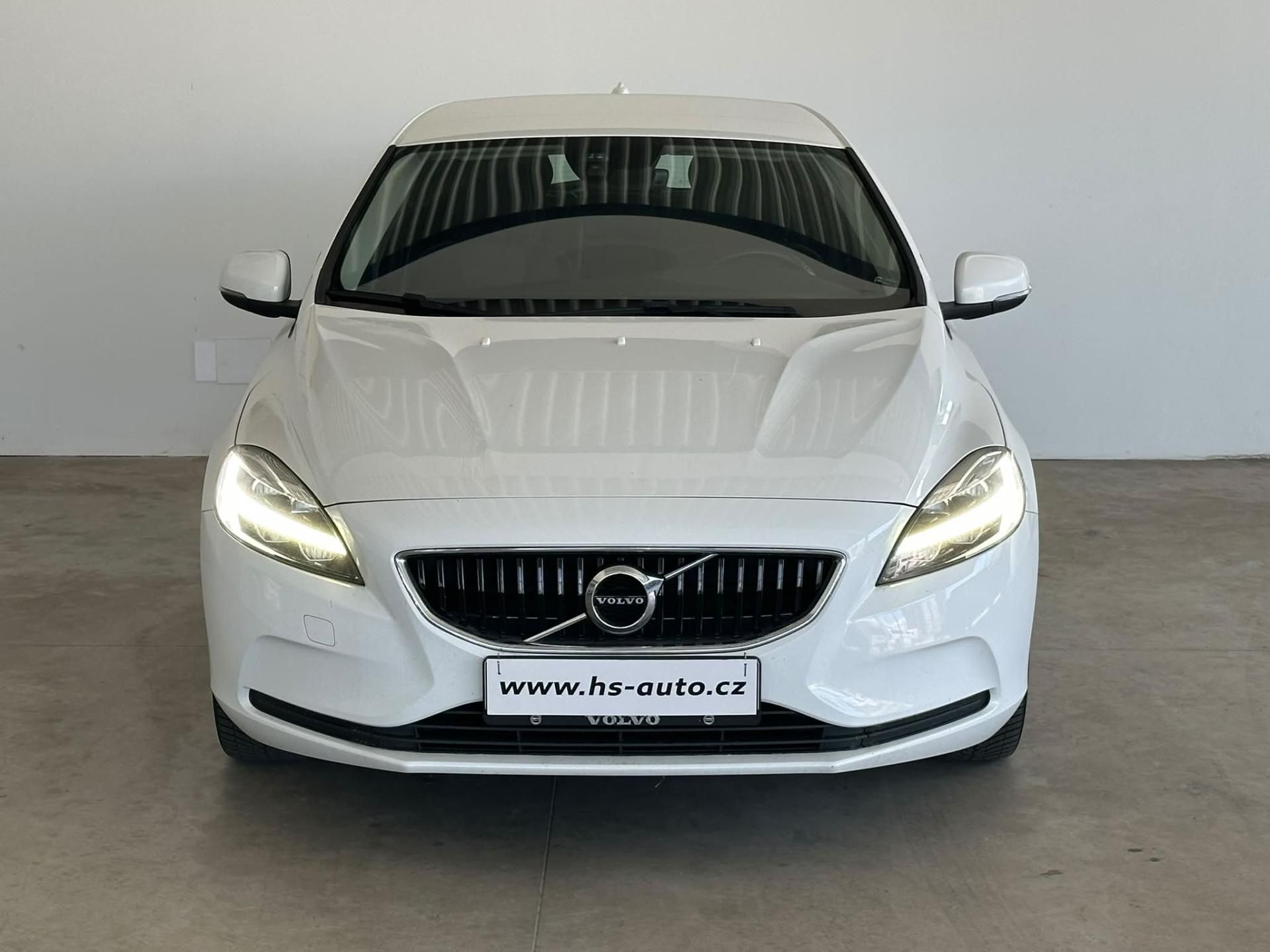 Volvo V40, 2.0d.DE,120HP, - fotka 2
