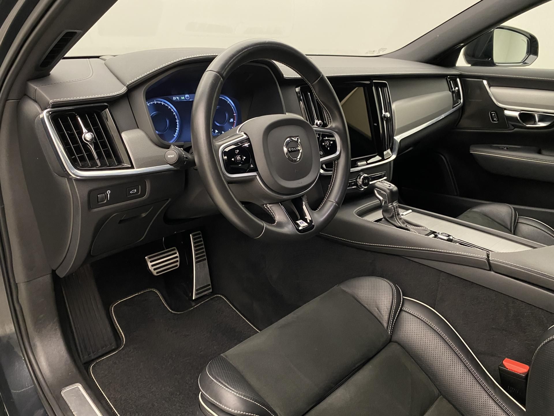 Volvo V90, D4 R-DESIGN AUT - fotka 4