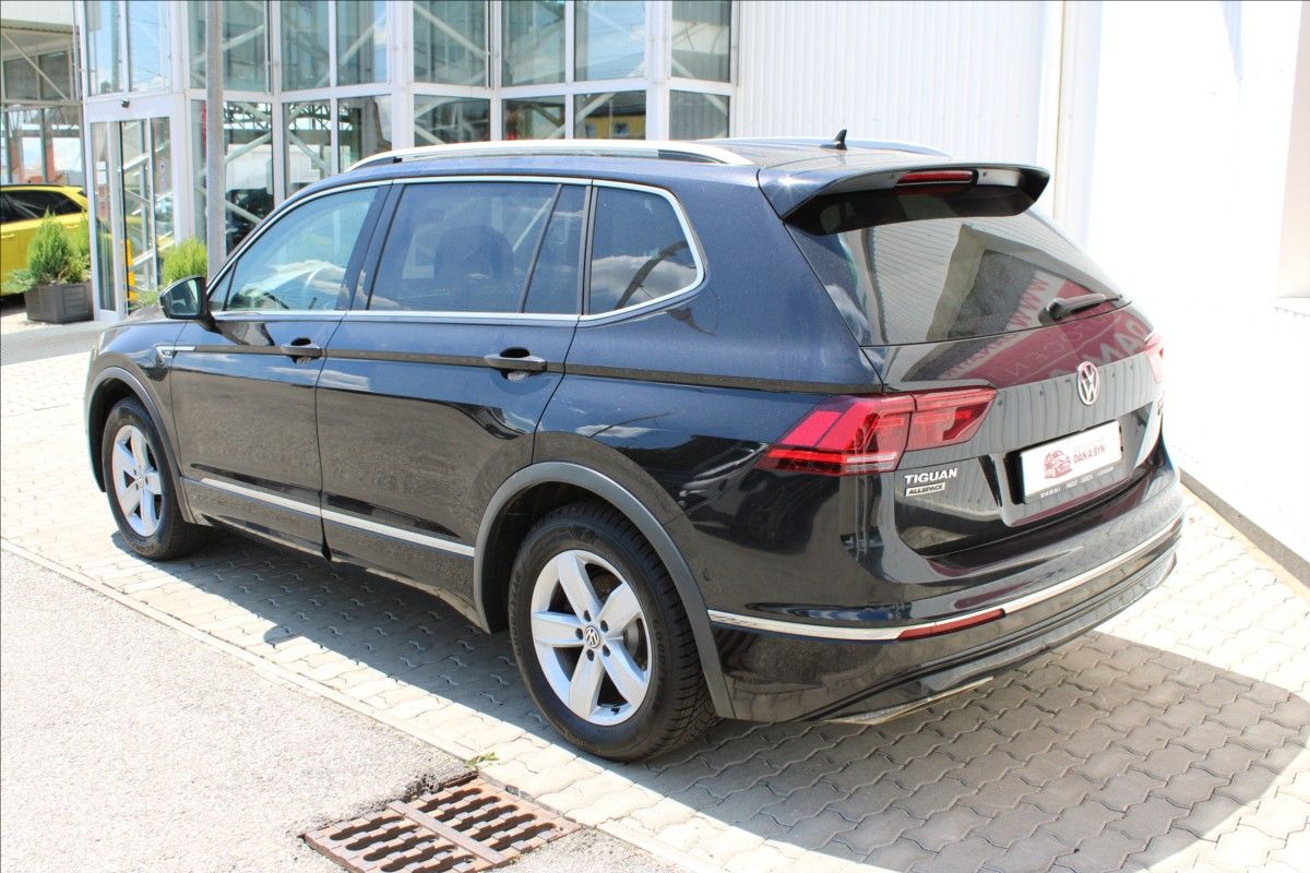 Volkswagen Tiguan Allspace, 2,0 TSI ALL 4M DSG R-LINE TOP - fotka 4