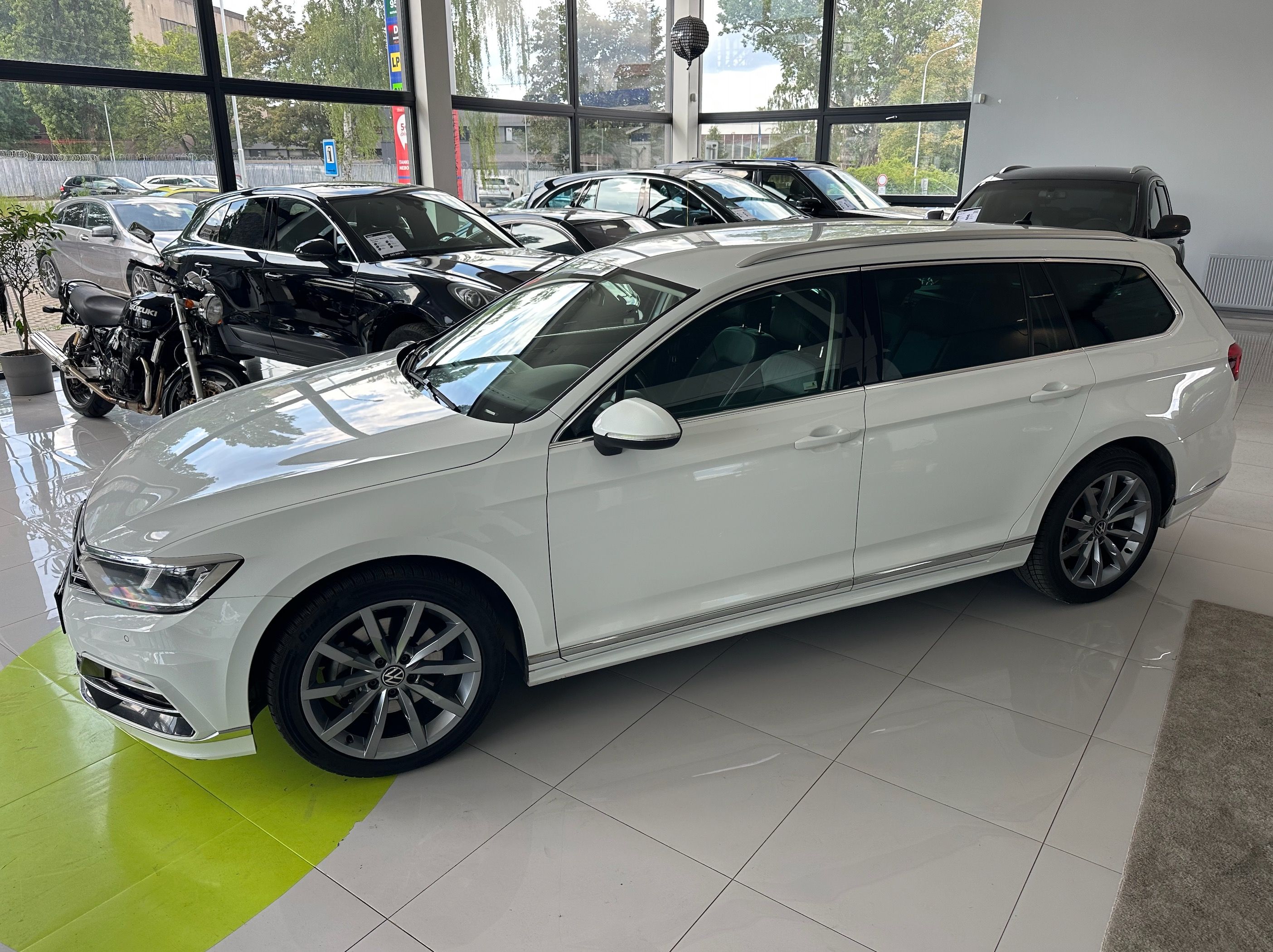 Volkswagen Passat, 2.0 DIESEL - fotka 2