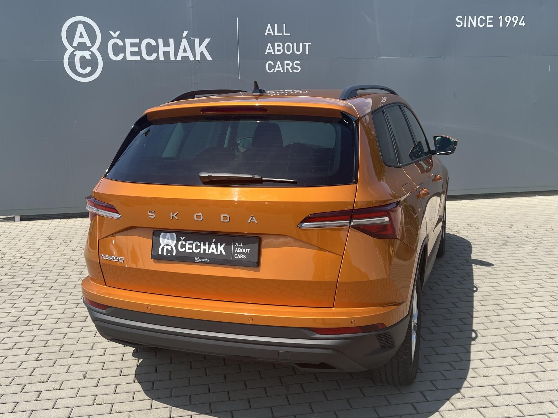 Škoda Karoq, 1. majitel, Koupeno nové v ČR - fotka 5