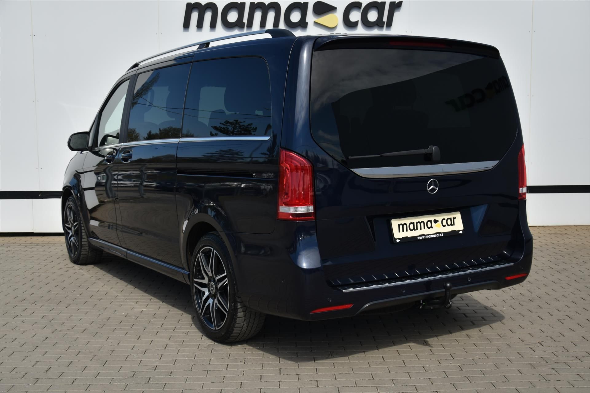 Mercedes-Benz Třídy V, 300d 4MATIC AMG LONG AVANTGARD - fotka 5