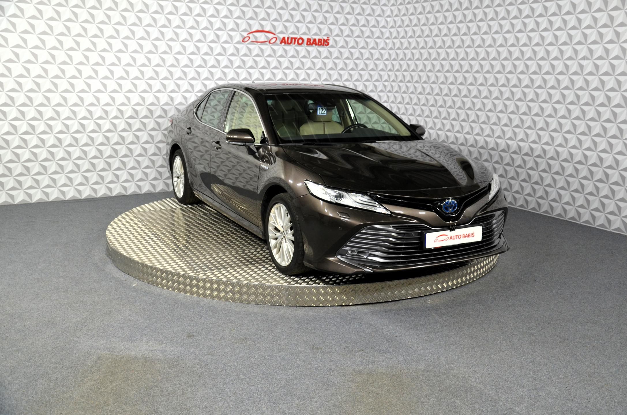 Toyota Camry, 2.5Hyb. Executive AT - fotka 3