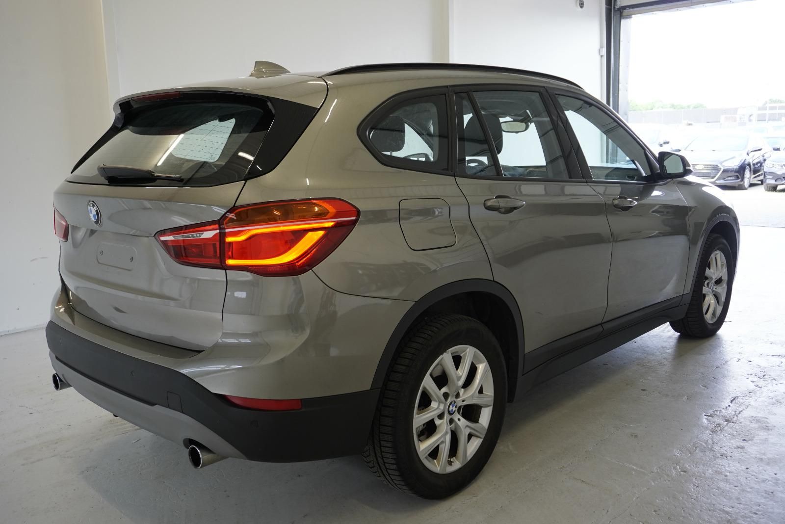 BMW X1, 2.0d 140kW sDRIVE AUTOMAT - fotka 5