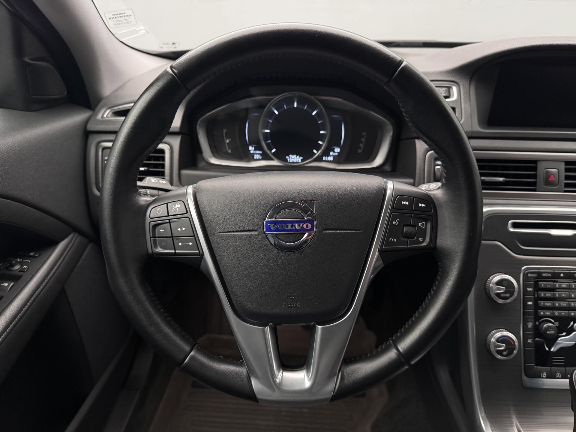 Volvo XC70, D4 AWD SUMMUM AUT - fotka 3