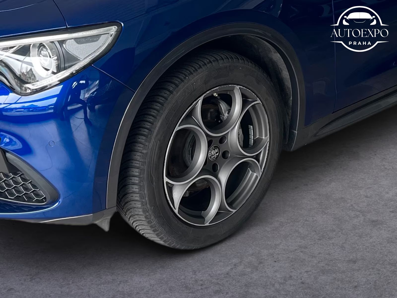 Alfa Romeo Stelvio, Q4 TI 2.0 AT8 16V 280 PS - fotka 6