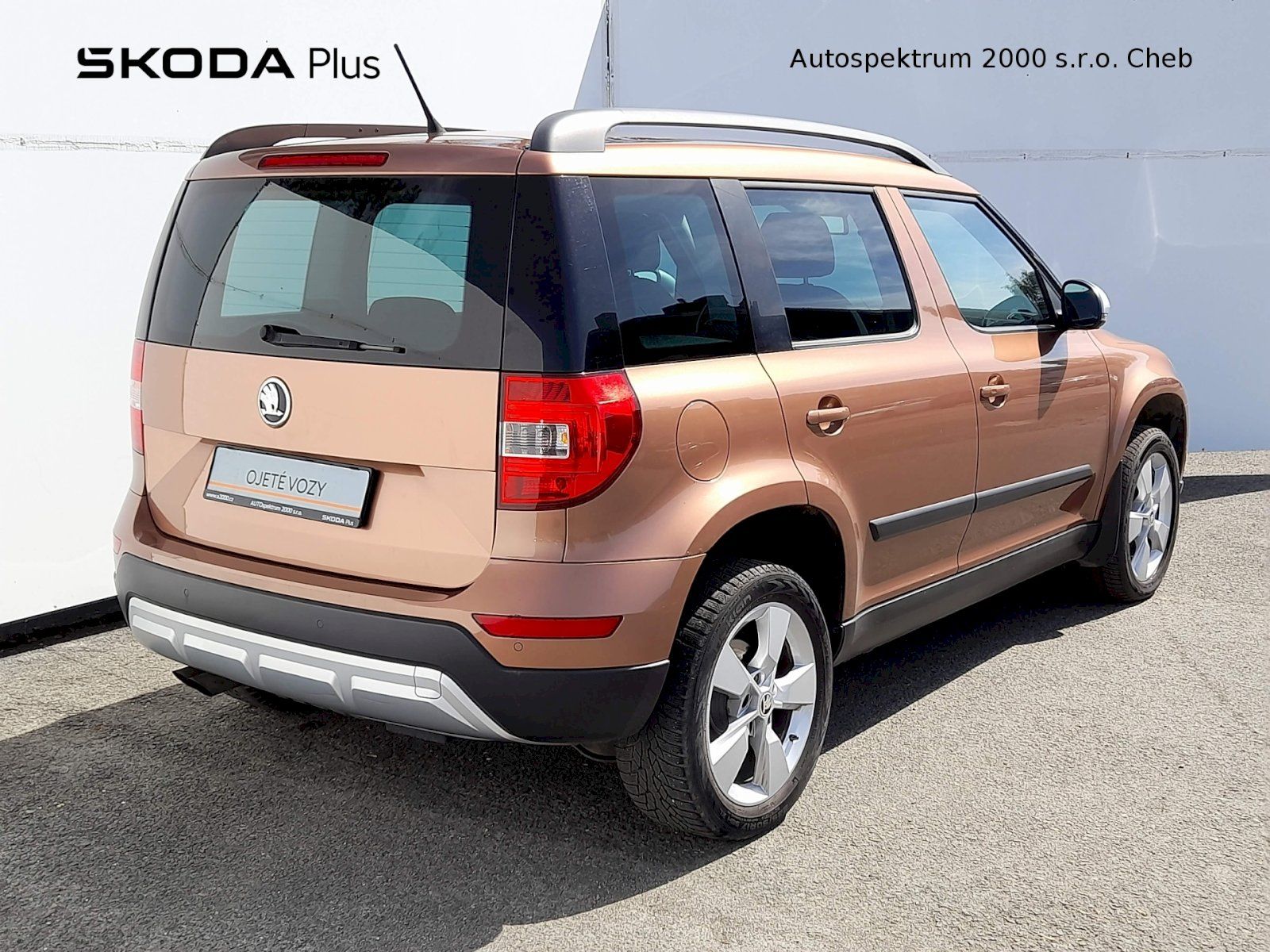 Škoda Yeti, Outdoor Elegance Plus 2.0 TDI - fotka 2