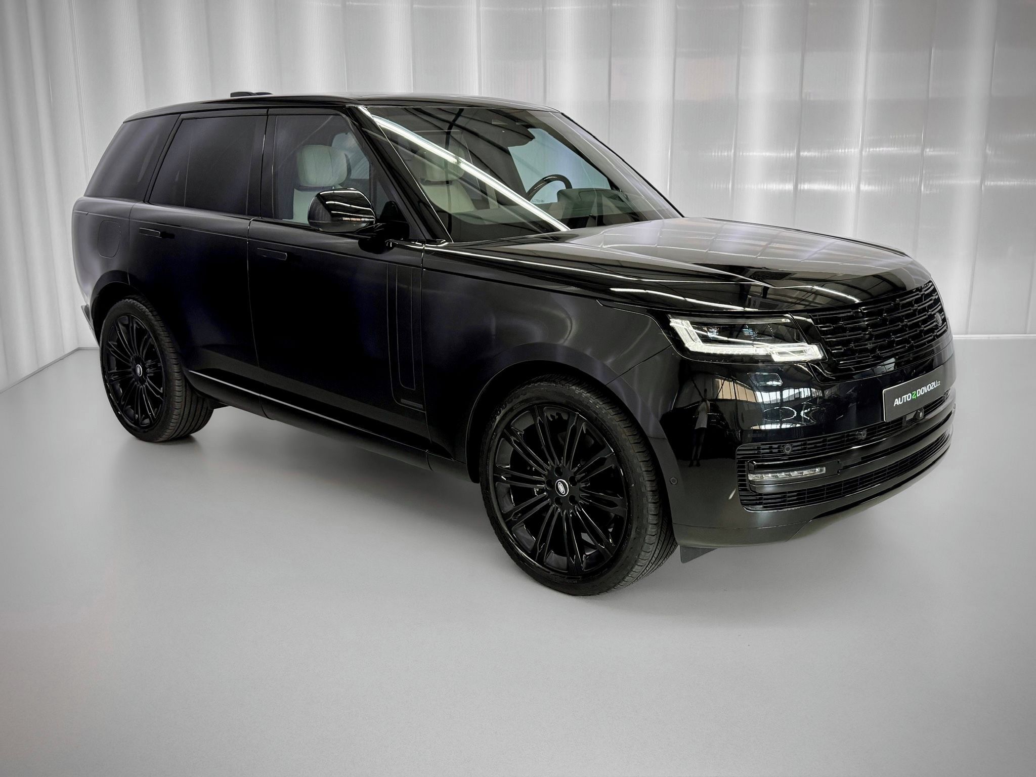 Land Rover Range Rover, D350 AWD AUTOBIOGRAPHY, MASÁŽE - fotka 4