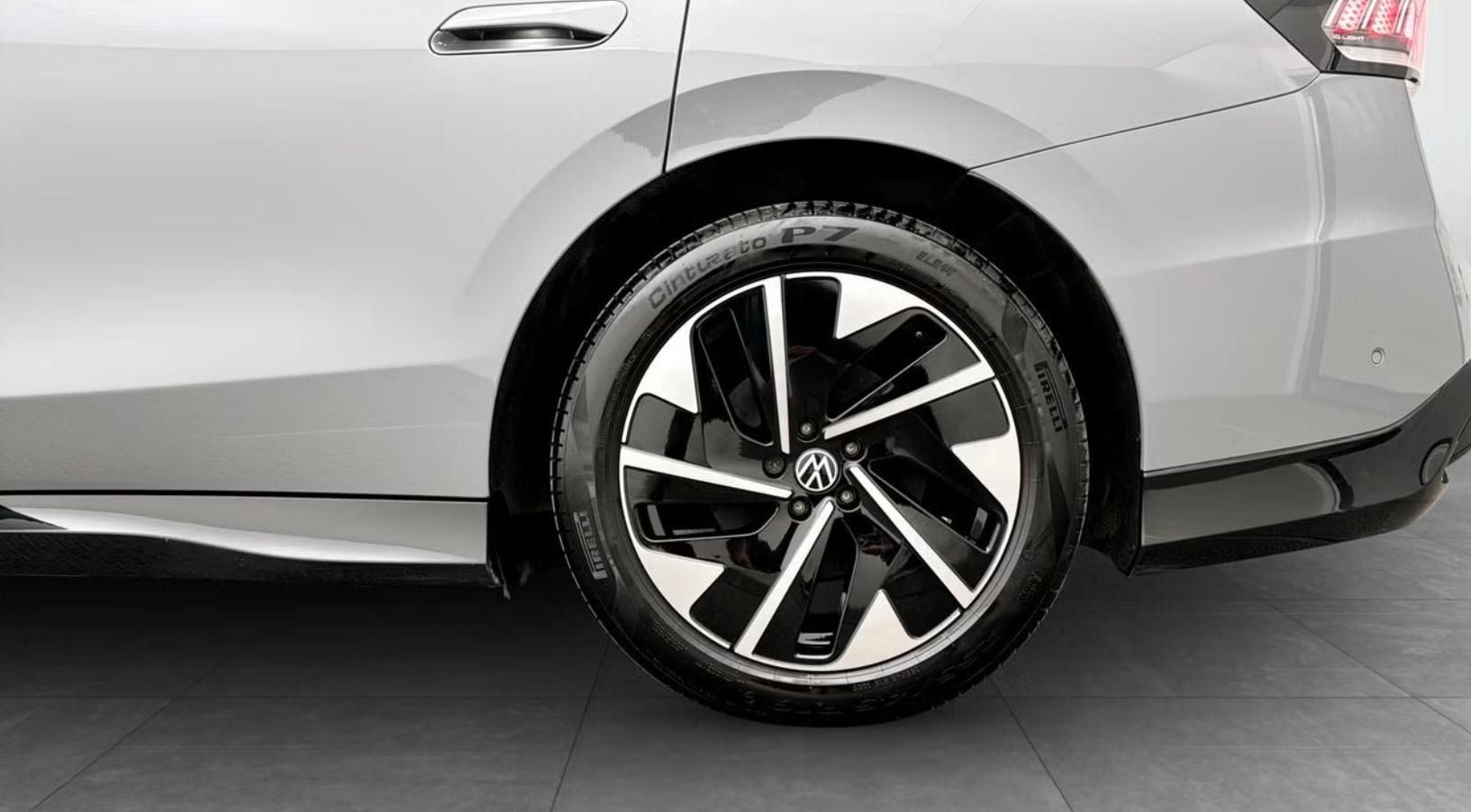 Volkswagen ID.7, Pro Matrix 360kam HuD Masáž - fotka 6