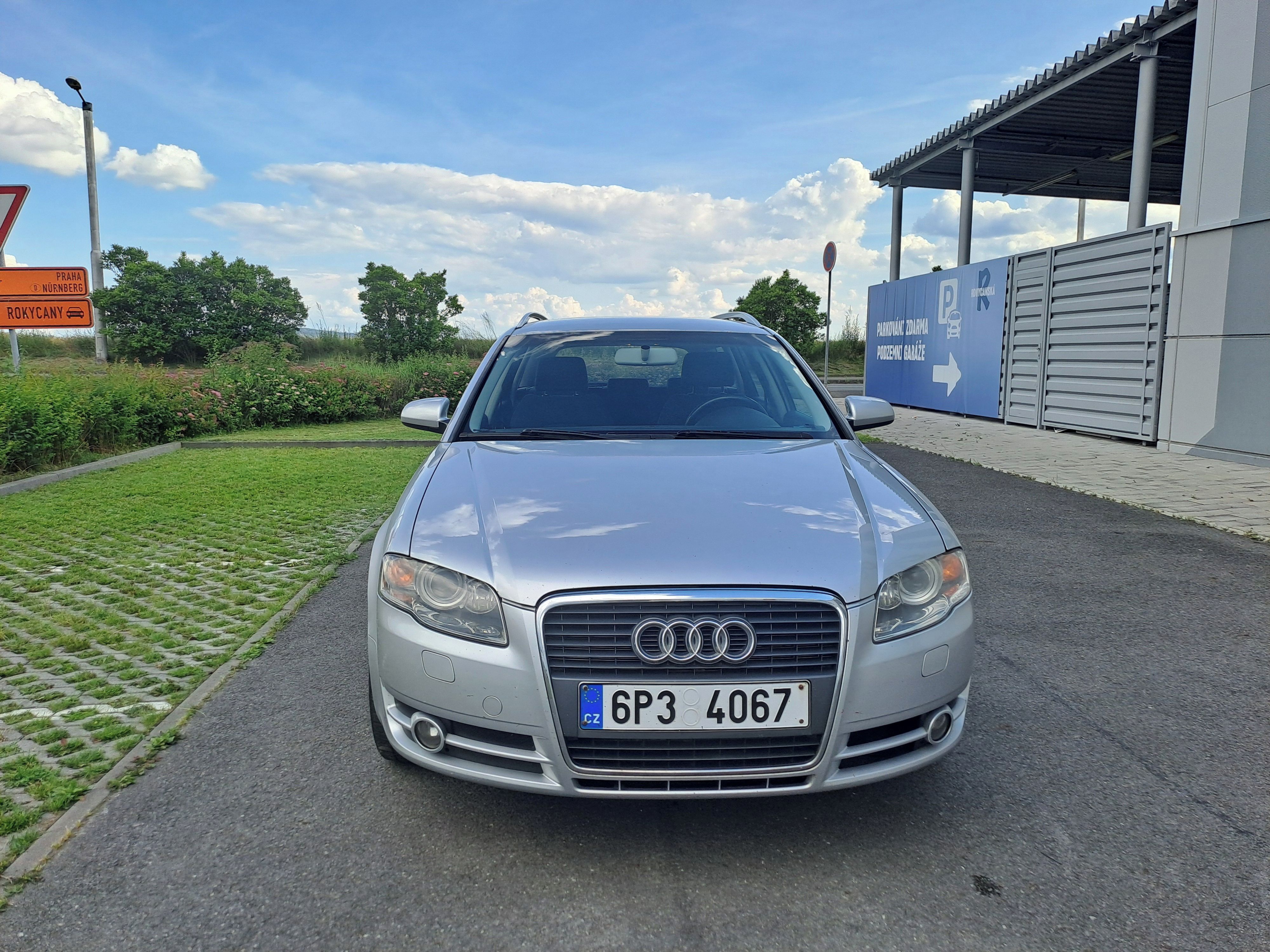 Audi A4, 2.0TDI 103KW 2.MAJ SPOLEHLIVÁ - fotka 2