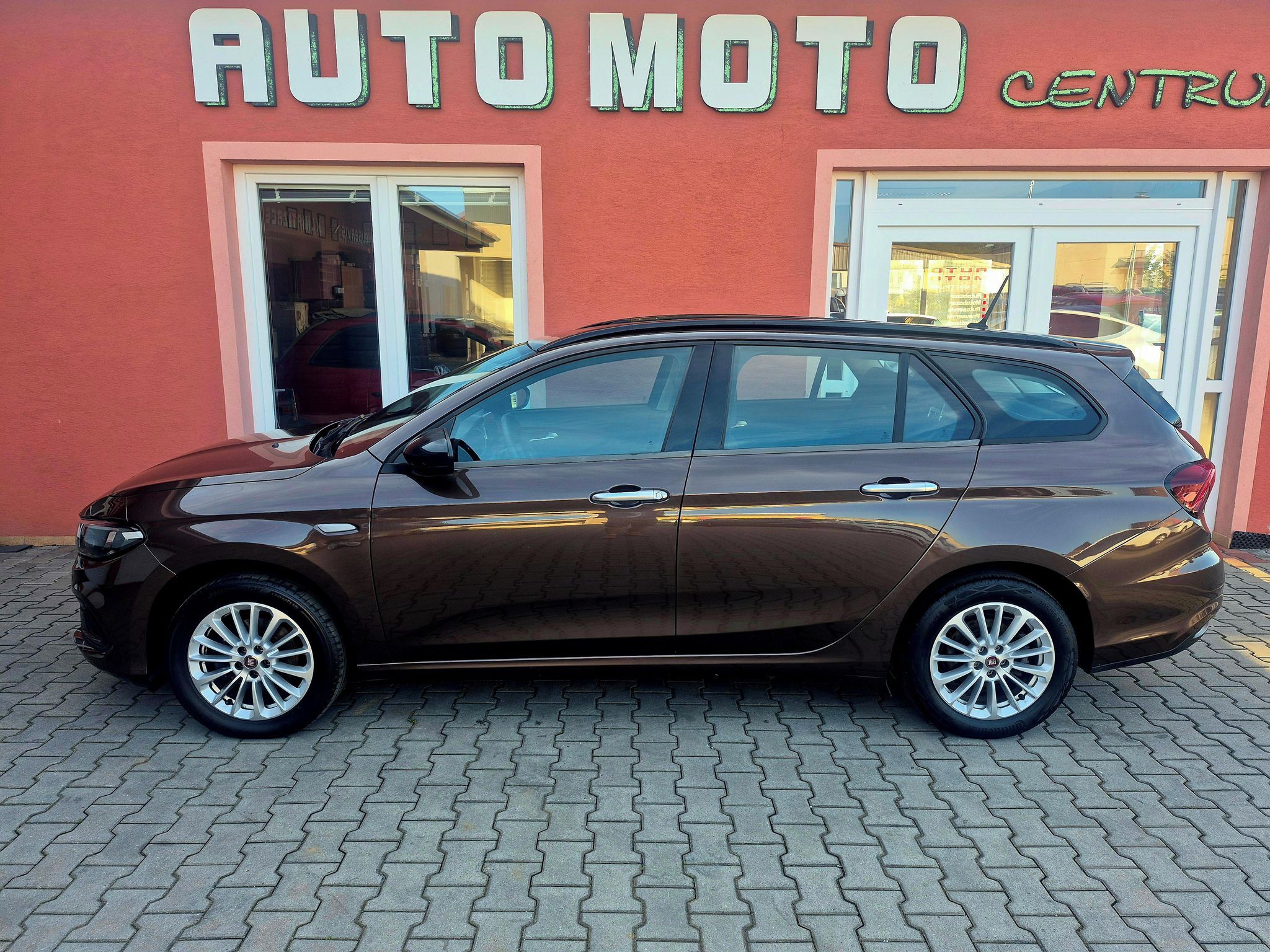 Fiat Tipo, 1.0 Life 73kw - fotka 2