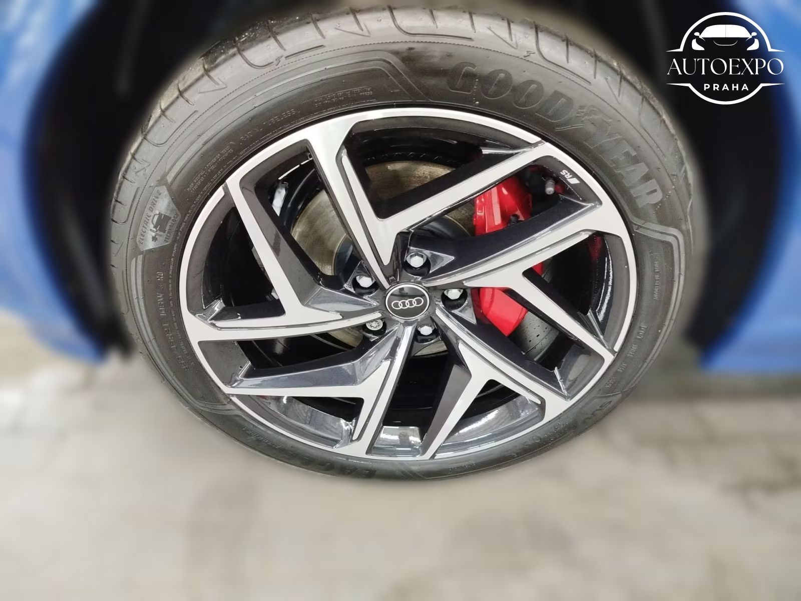 Audi Q6 e-tron, quattro S line Matrix-LED - fotka 6