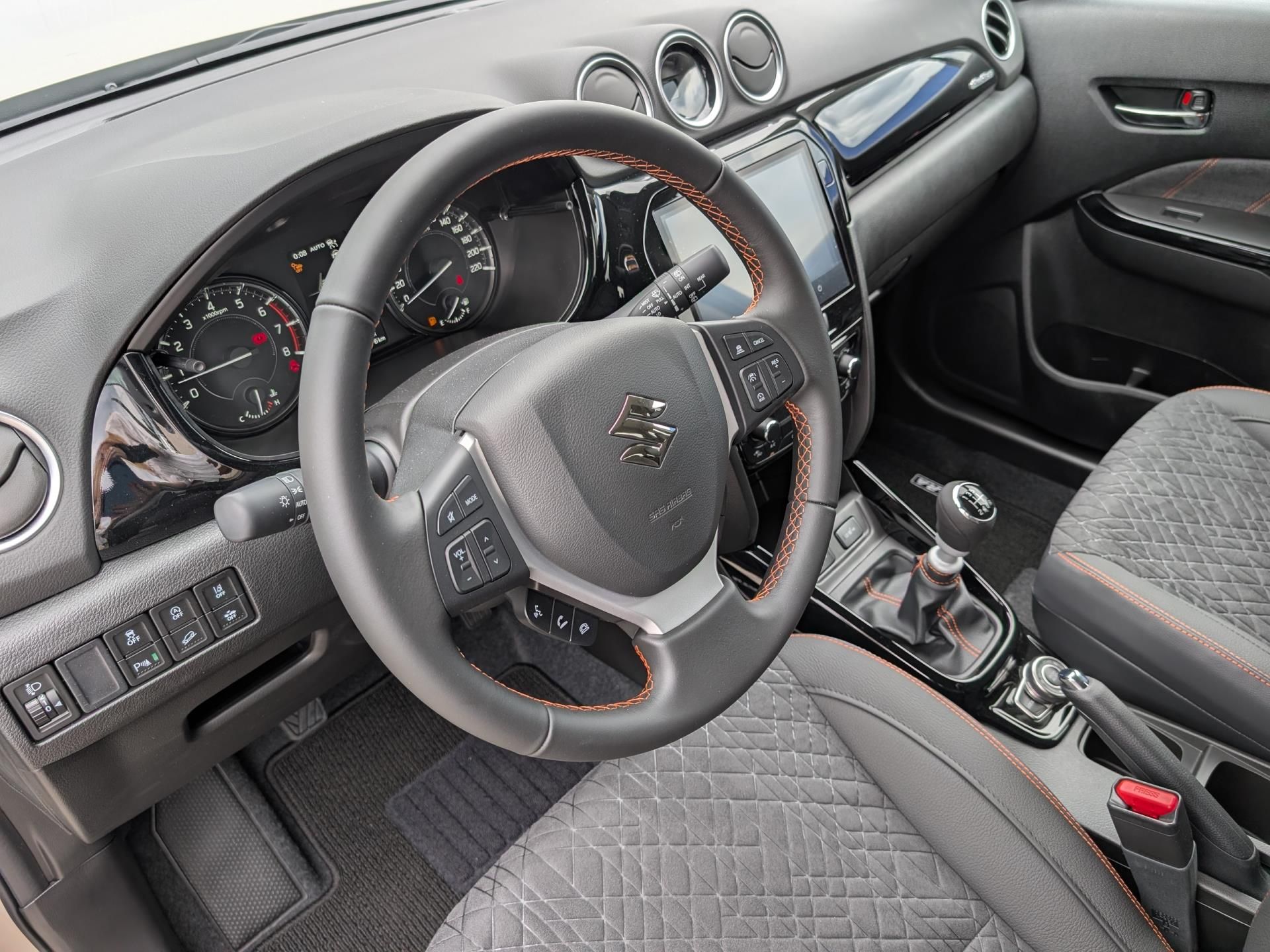 Suzuki Vitara, ELEGANCE 1.4 HYBRID M/T 4x4 BL - fotka 5