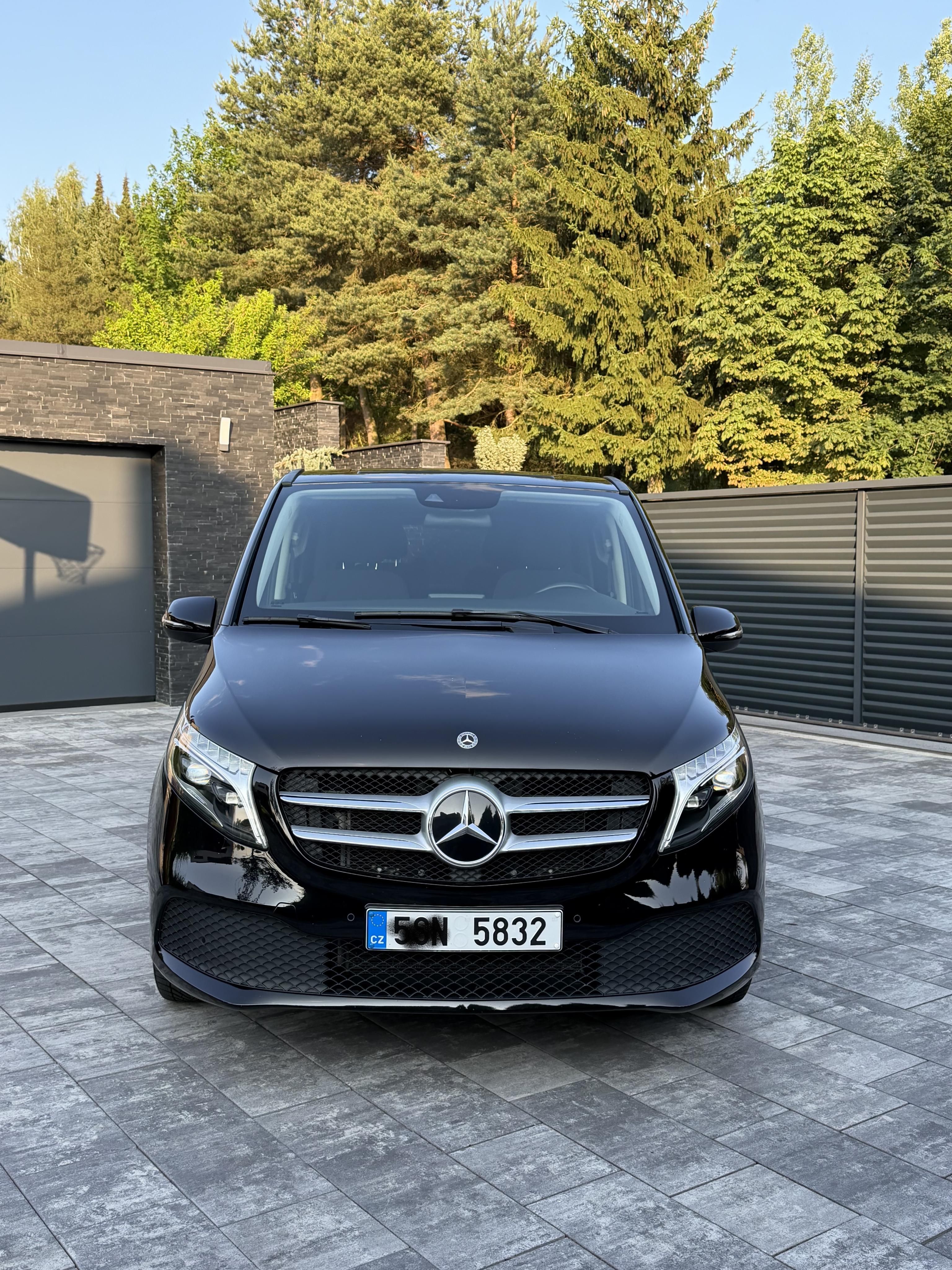 Mercedes-Benz Třídy V, V 250d 4MATIC - fotka 2