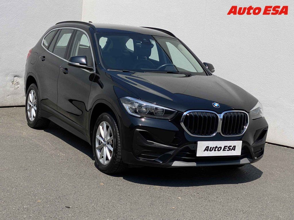 BMW X1, 1.5 D,servis.kniha,AT