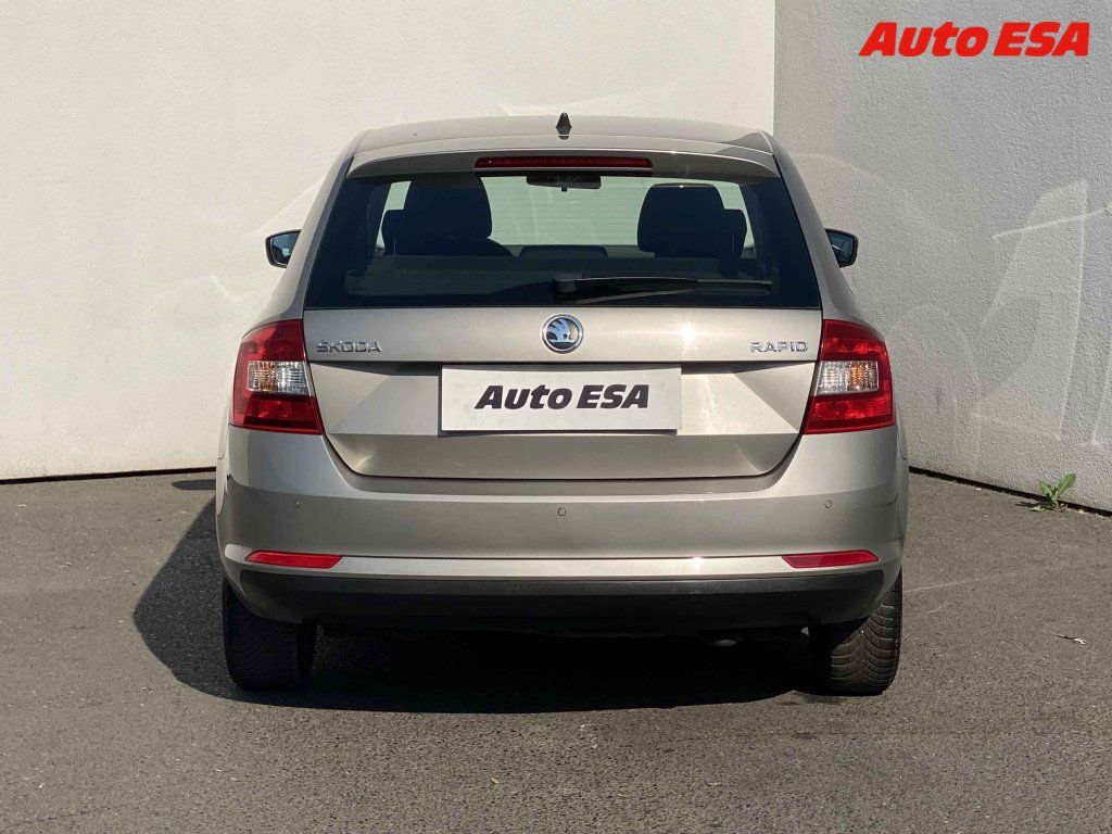 Škoda Rapid, 1.2 TSi SpaceBack,Ambition - fotka 5