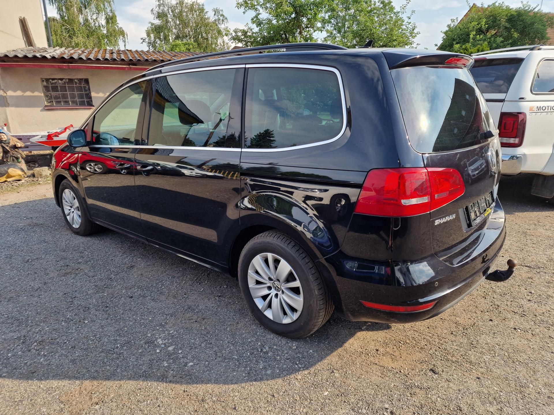 Volkswagen Sharan, 2,0TDI 4MOTION 7MÍST TAŽNÉ - fotka 6