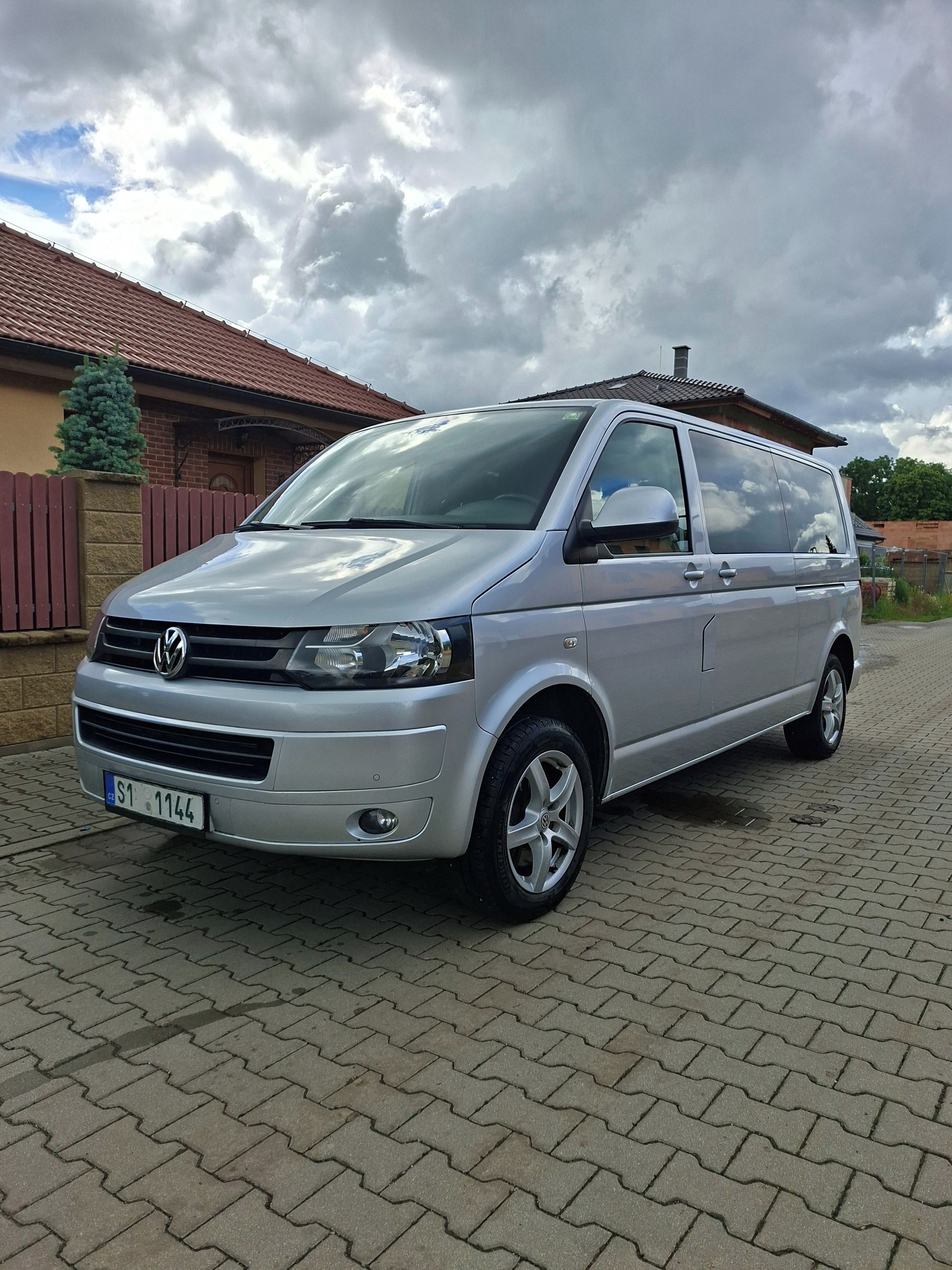 Volkswagen Caravelle, 2.0Tdi 132kw 9mis mod2015 Long