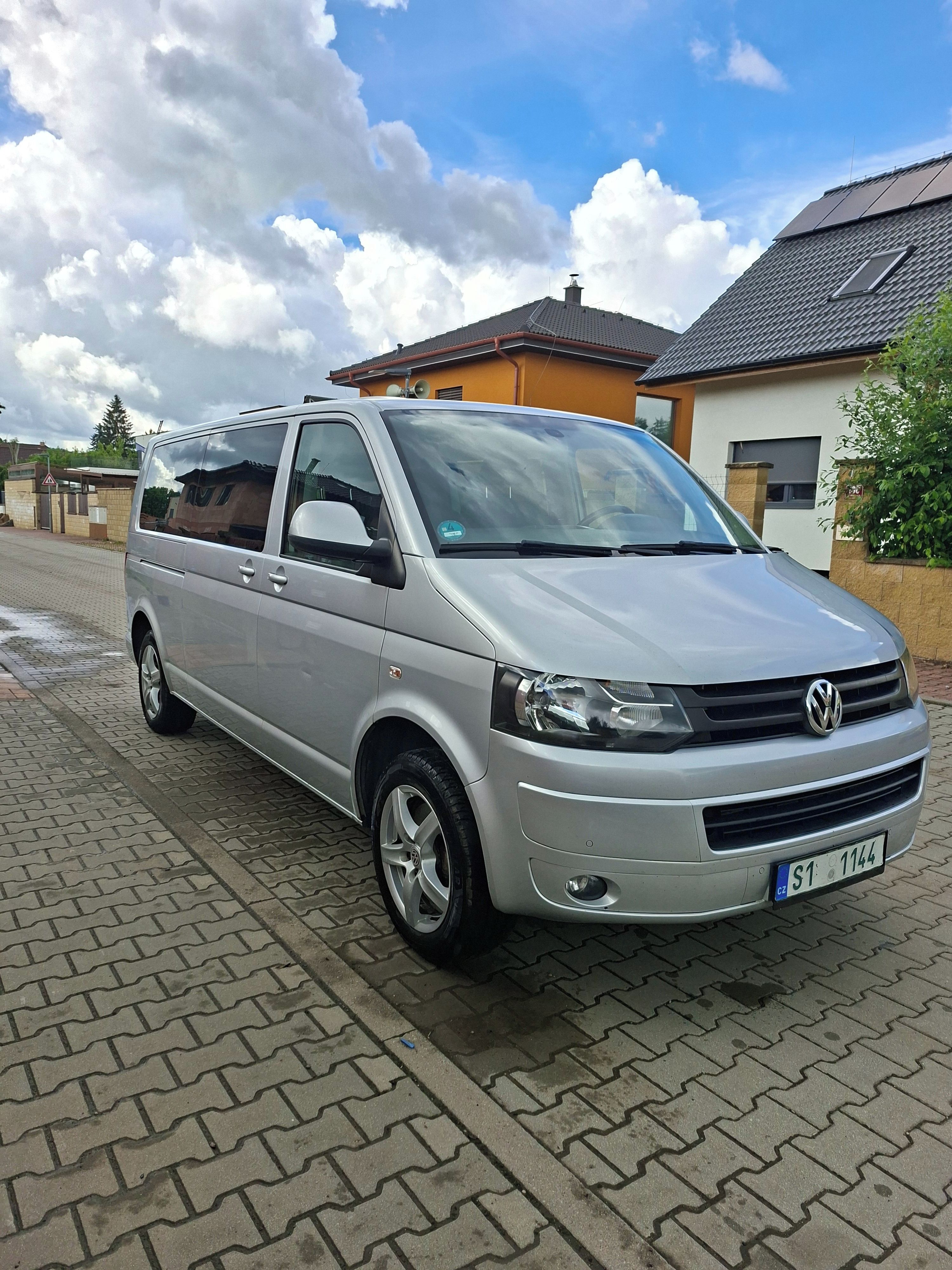 Volkswagen Caravelle, 2.0Tdi 132kw 9mis mod2015 Long - fotka 3