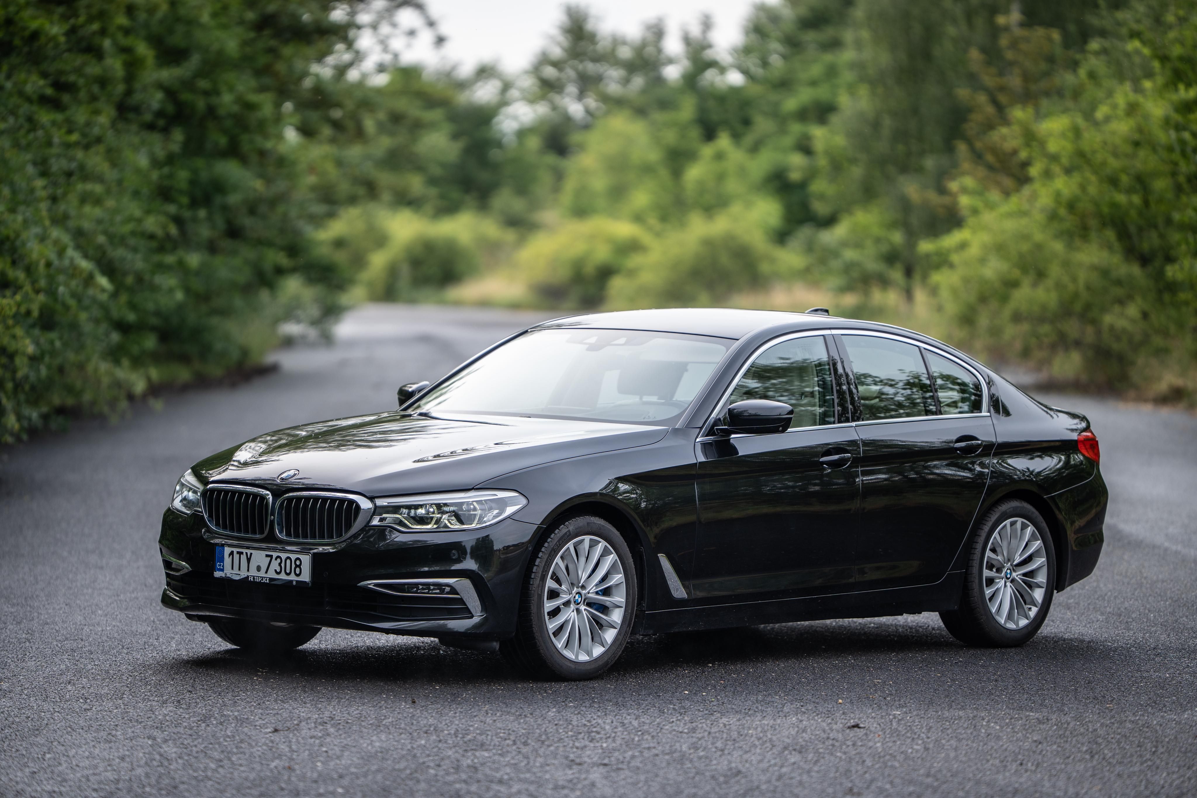 BMW Řada 5, BMW 530D xDrive - fotka 3