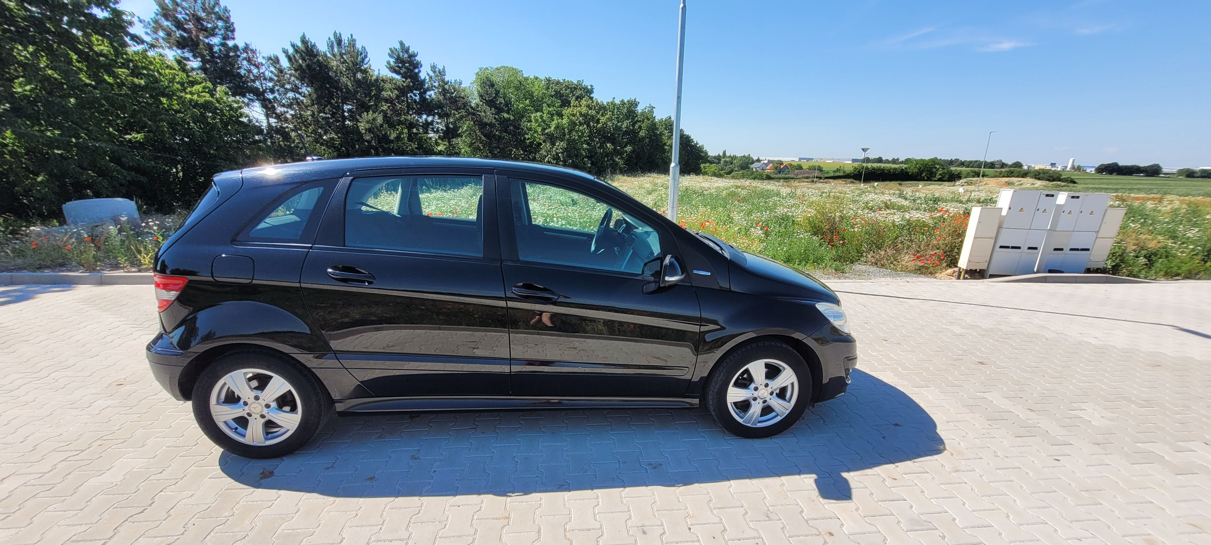 Mercedes-Benz Třídy B, Mercedes B-180 W245 - fotka 5