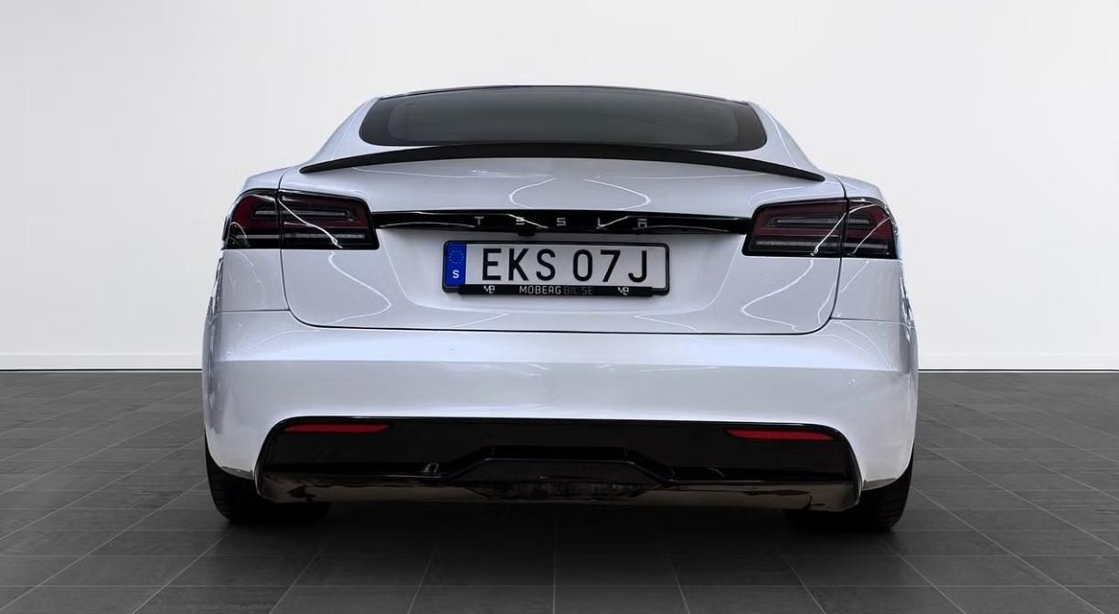 Tesla Model S, LR AWD HW4 Bílý interiér Yoke - fotka 5