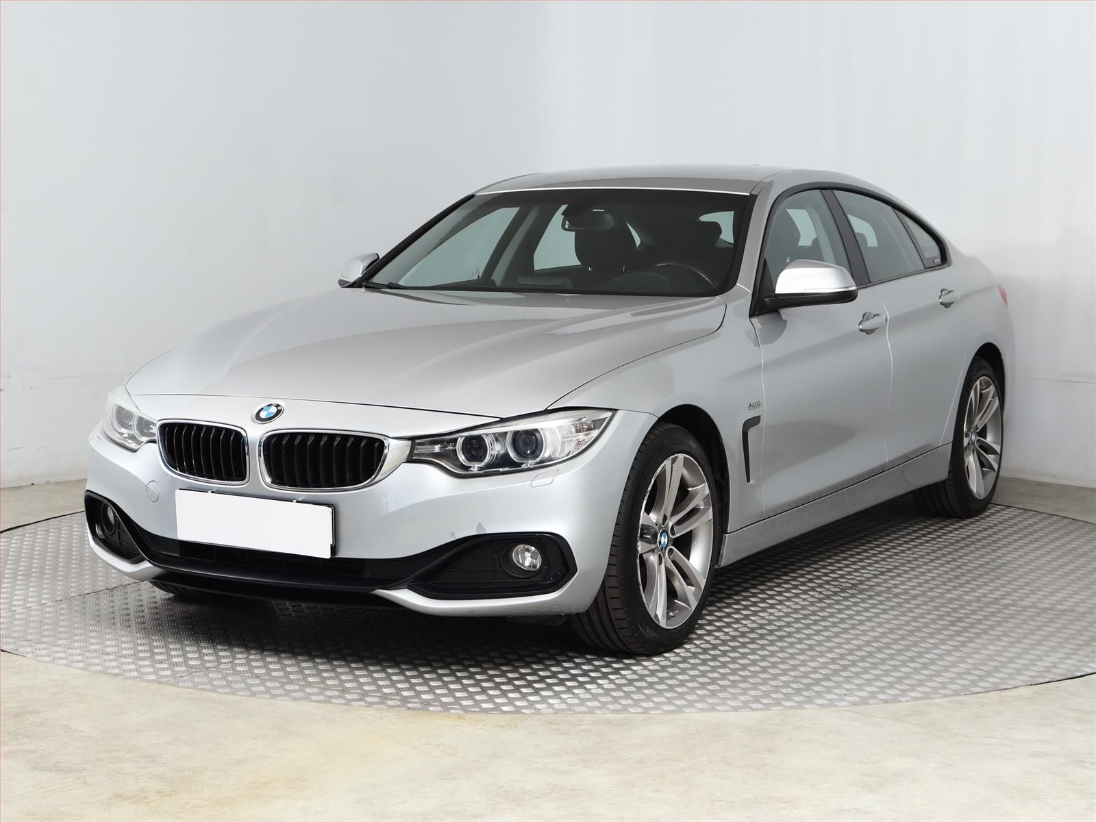 BMW Řada 4, 420d xDrive, Sport Line, 4X4 - fotka 2