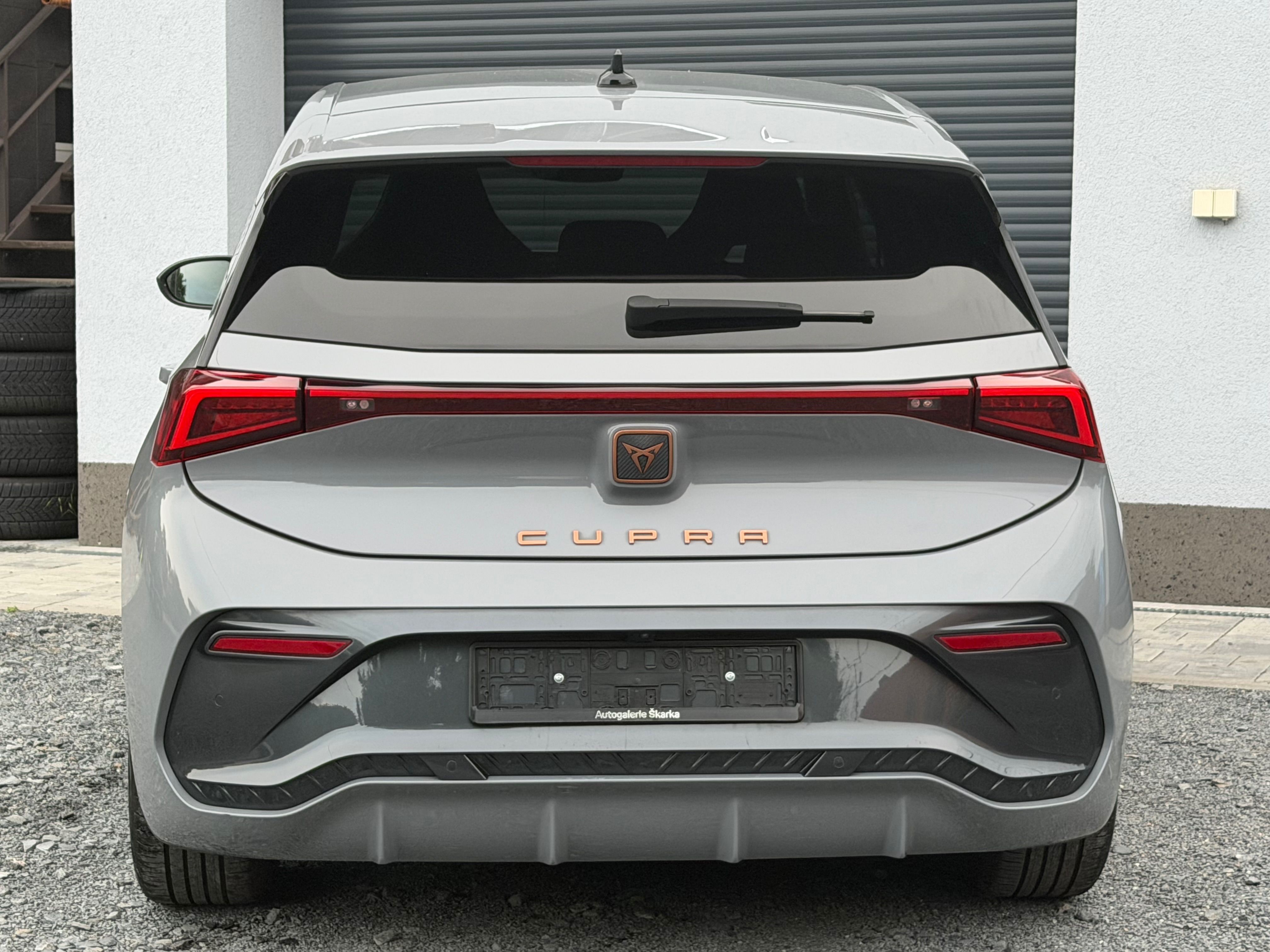 Cupra Born, BORN 62kwh 150KW KAMERA VYHŘEV - fotka 5