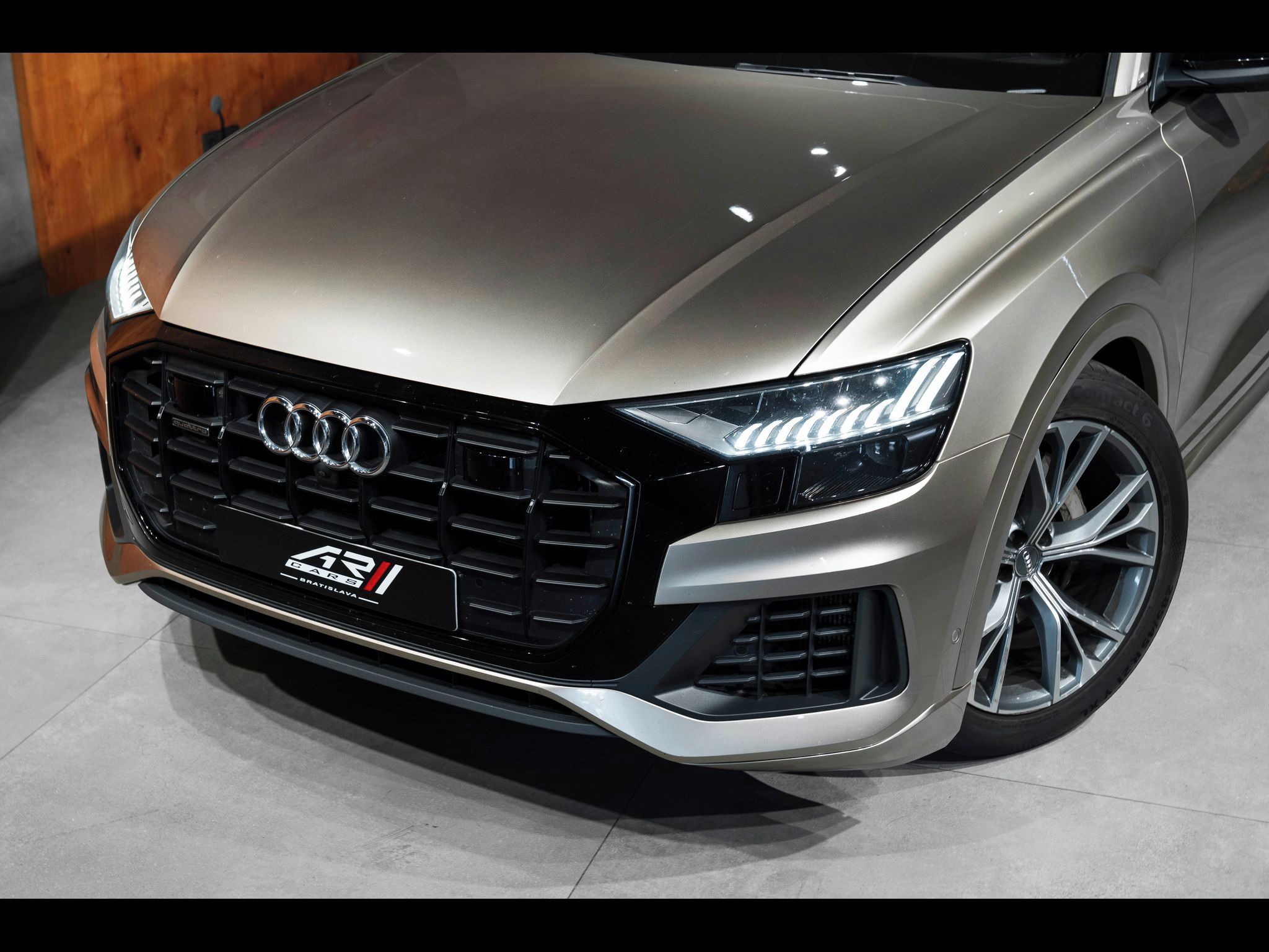 Audi Q8 - fotka 4