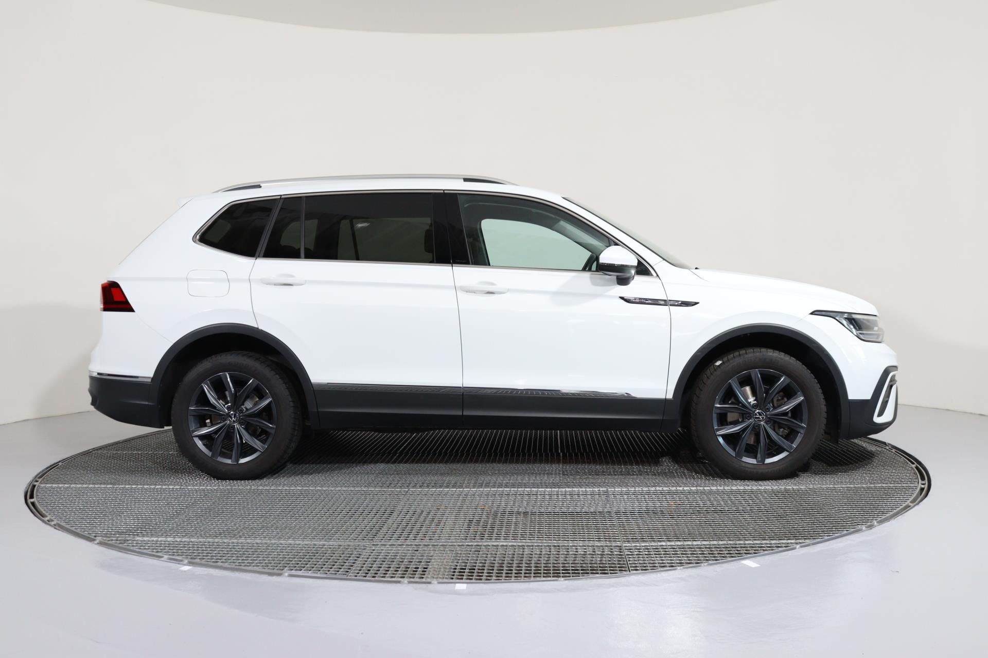 Volkswagen Tiguan Allspace, LIFE 1,5 TSI 110 KW 7DSG/ LED, - fotka 3