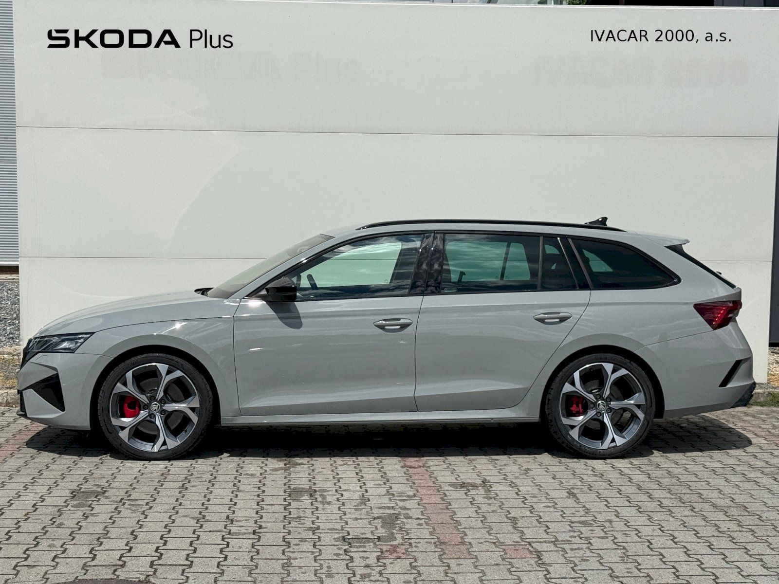 Škoda Octavia, Combi 2.0 TSI 195 kW DSG RS - fotka 3