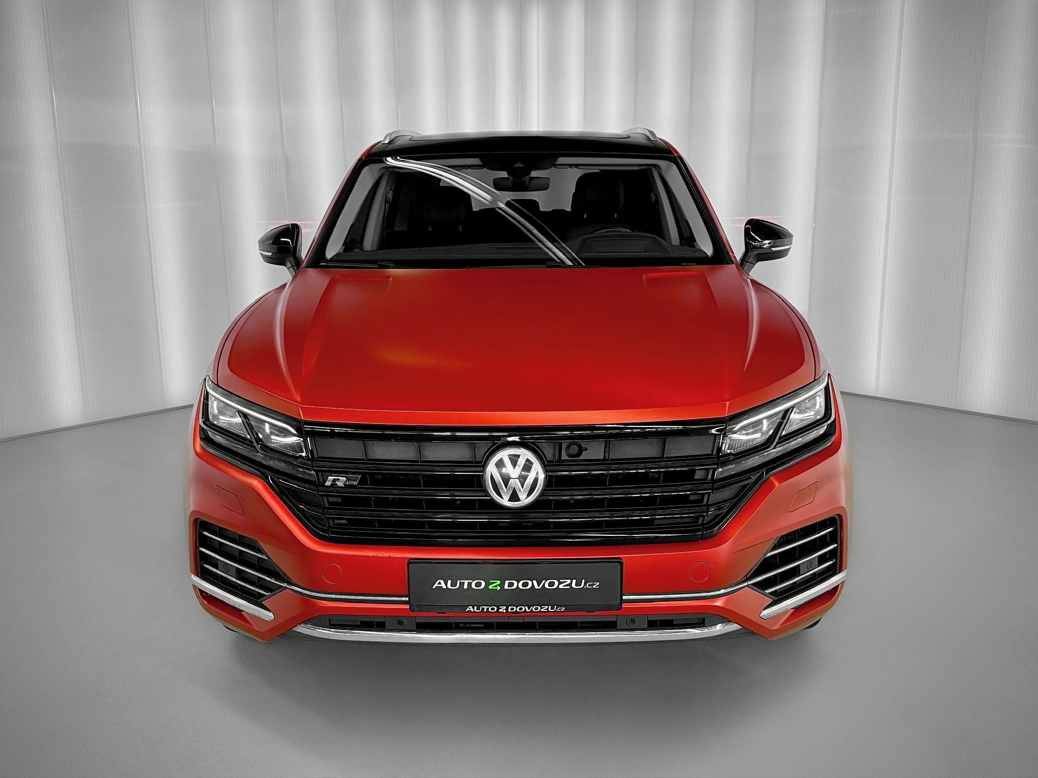 Volkswagen Touareg, 3.0TDI 4MOTION R-LINE, MASÁŽE, - fotka 3