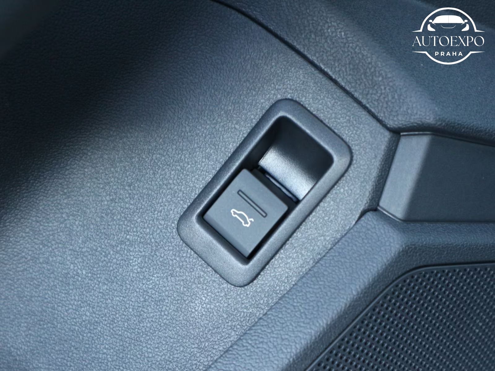 Audi A3, Sportback S line 35 TDI S tron - fotka 6