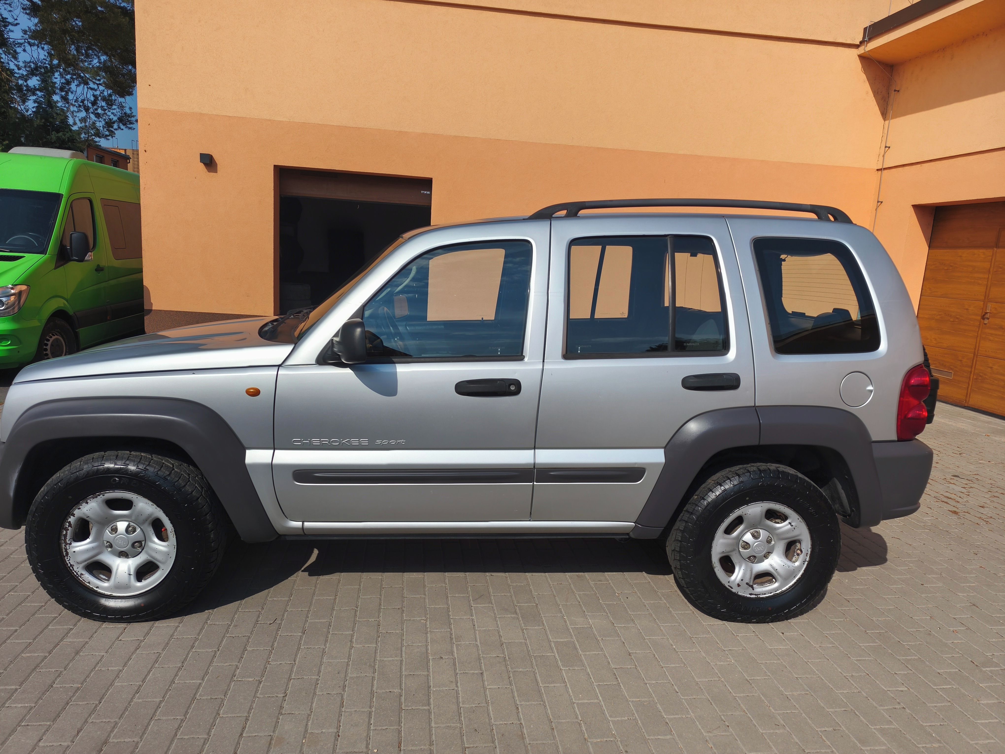 Jeep Cherokee, 2.5 CRDi SPORT, BEZ KOROZE - fotka 3