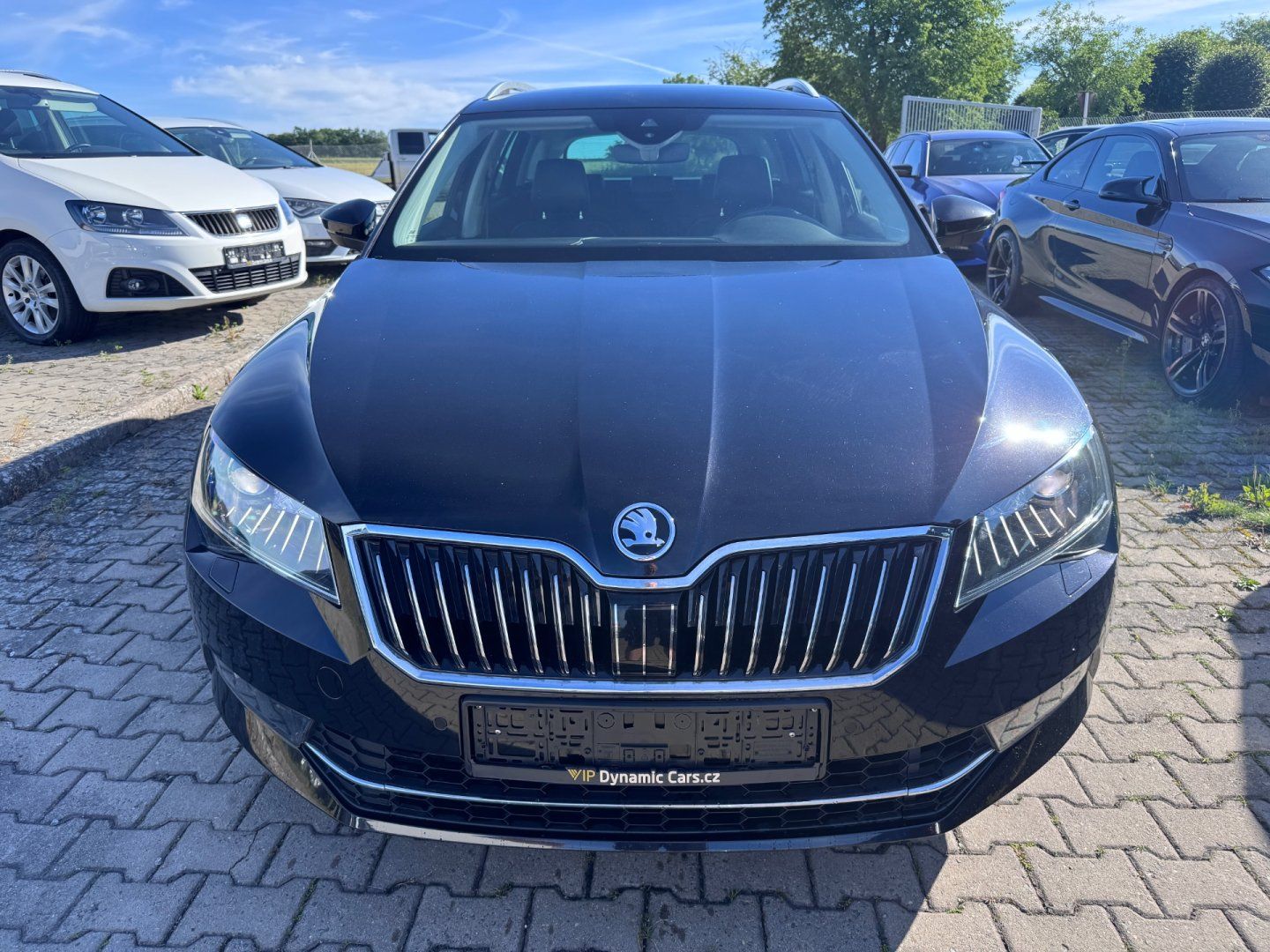 Škoda Superb, 2.0 TSI DSG Style 4x4 - fotka 2