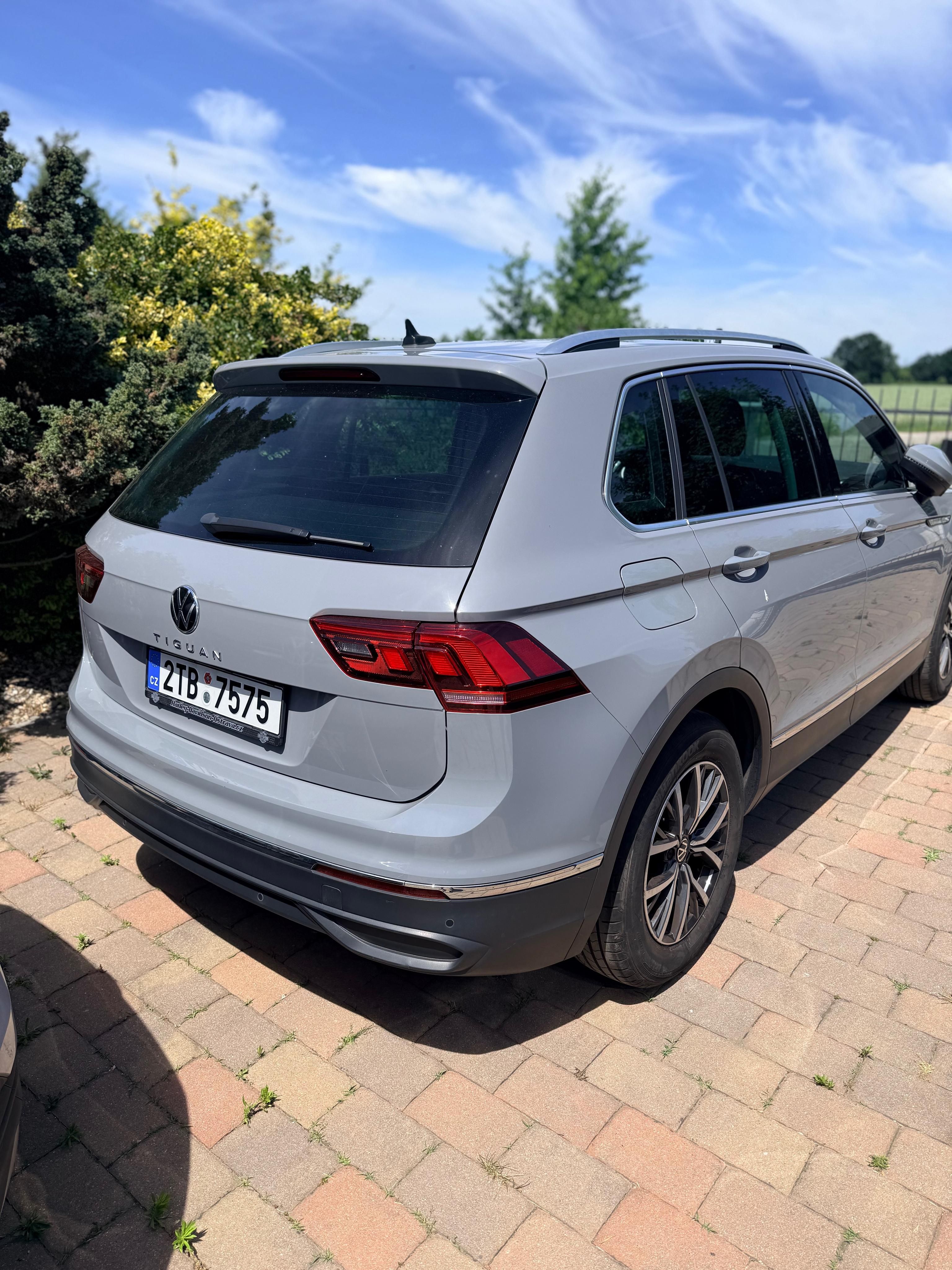 Volkswagen Tiguan, 1.5TSI life automat - fotka 4
